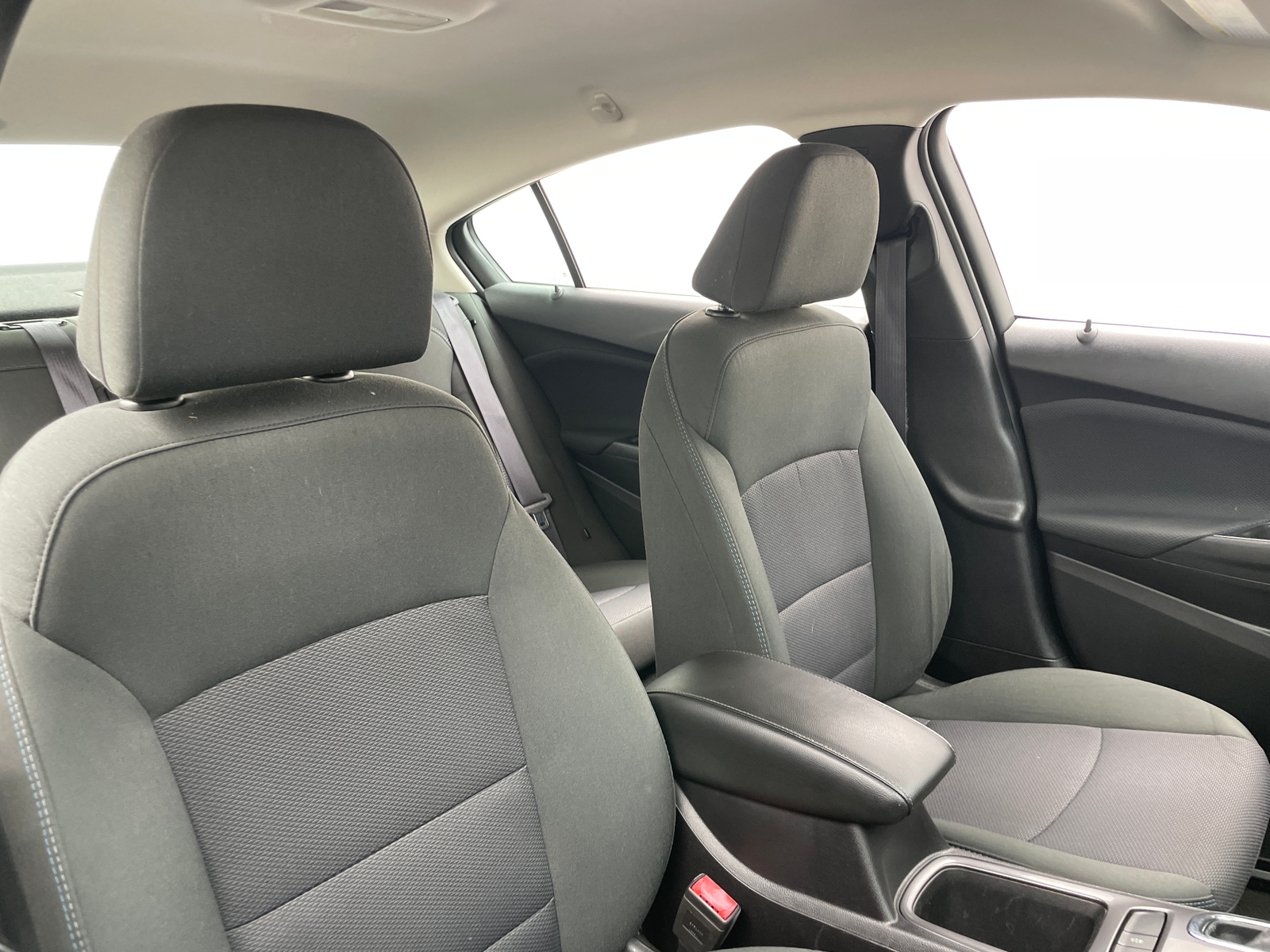 Thumbnail: 2017 Chevrolet Cruze - 2