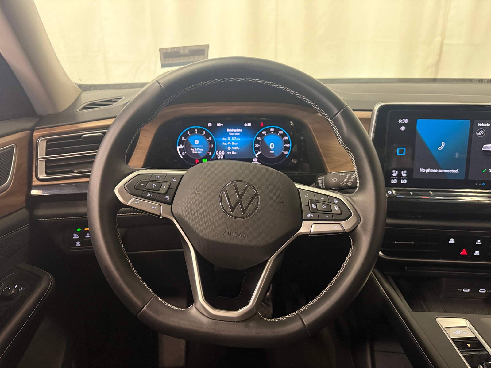 Thumbnail: 2026 Volkswagen Atlas - 4