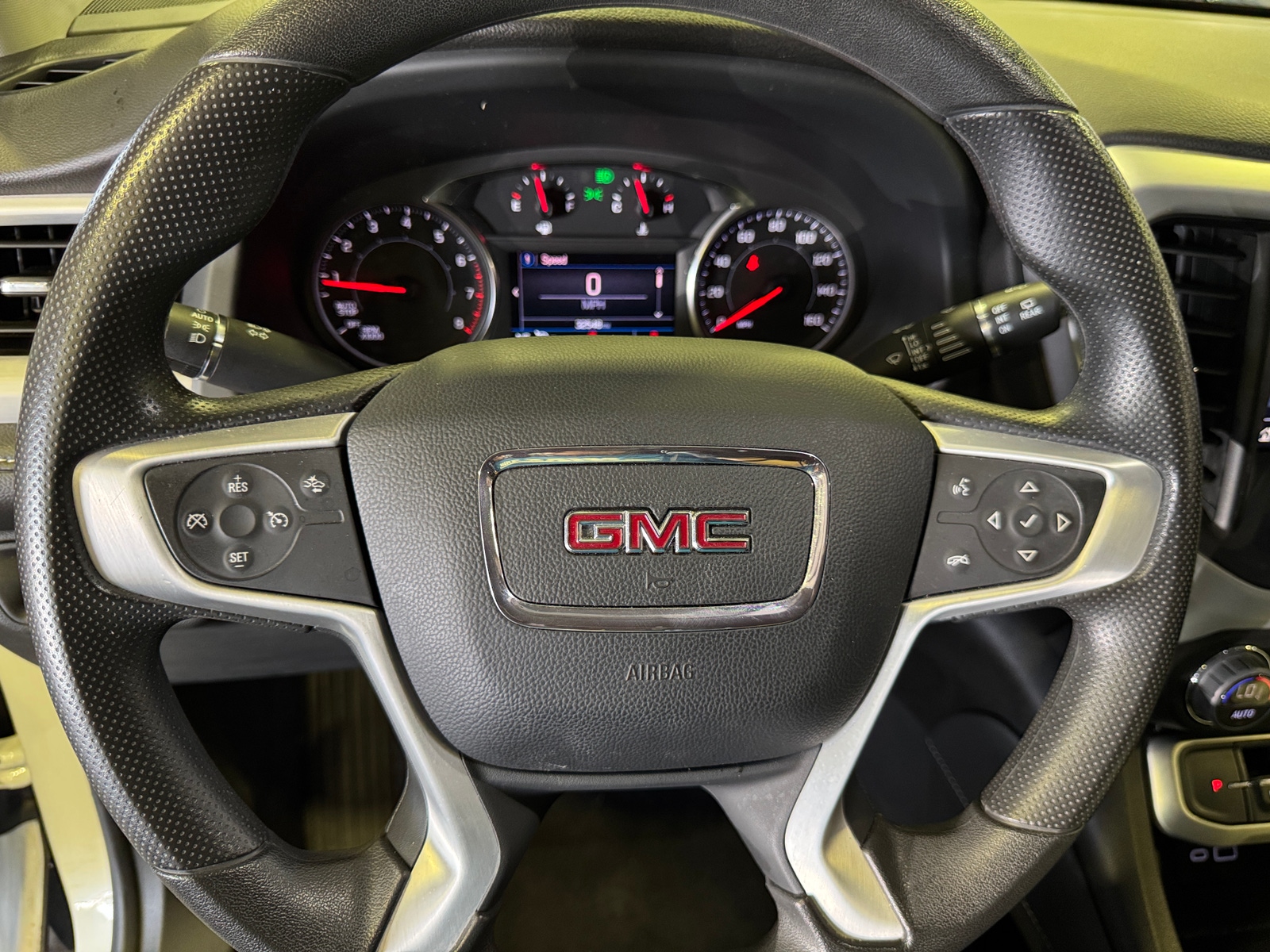 Thumbnail: 2023 GMC Acadia - 5
