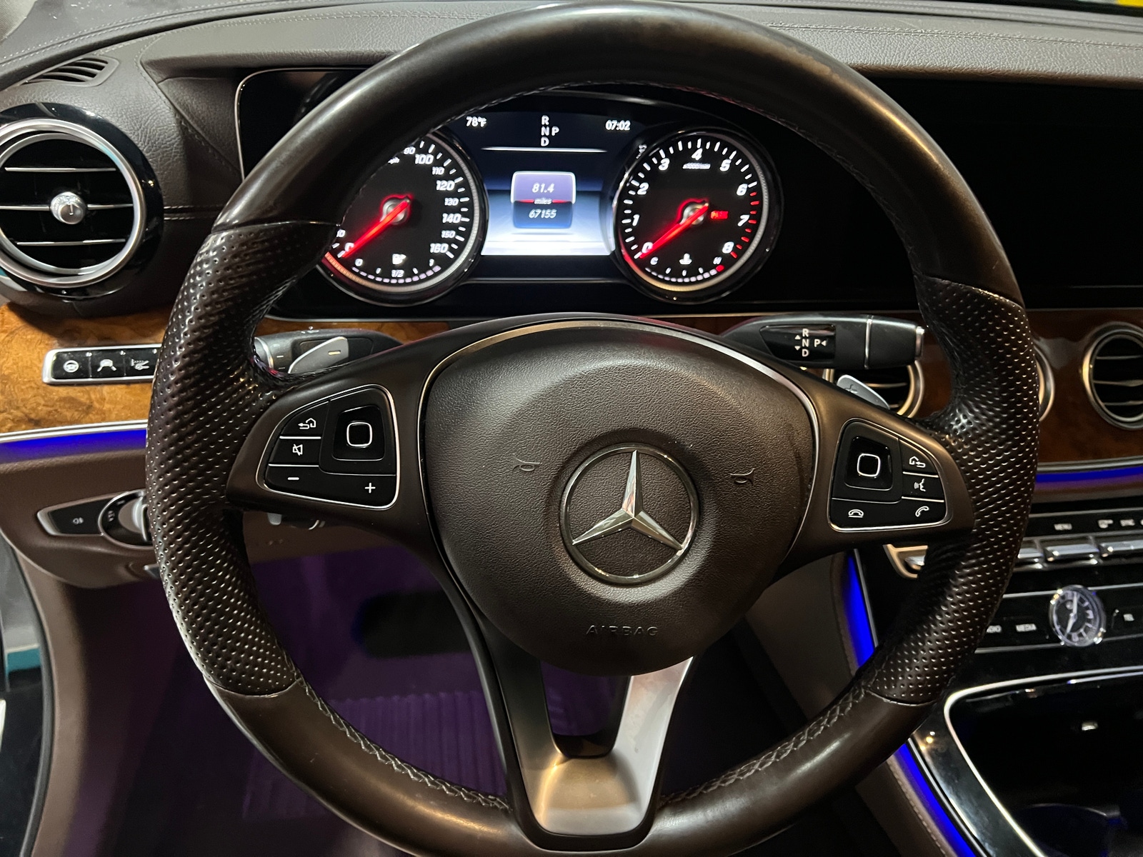 Thumbnail: 2017 Mercedes-Benz E-Class - 4