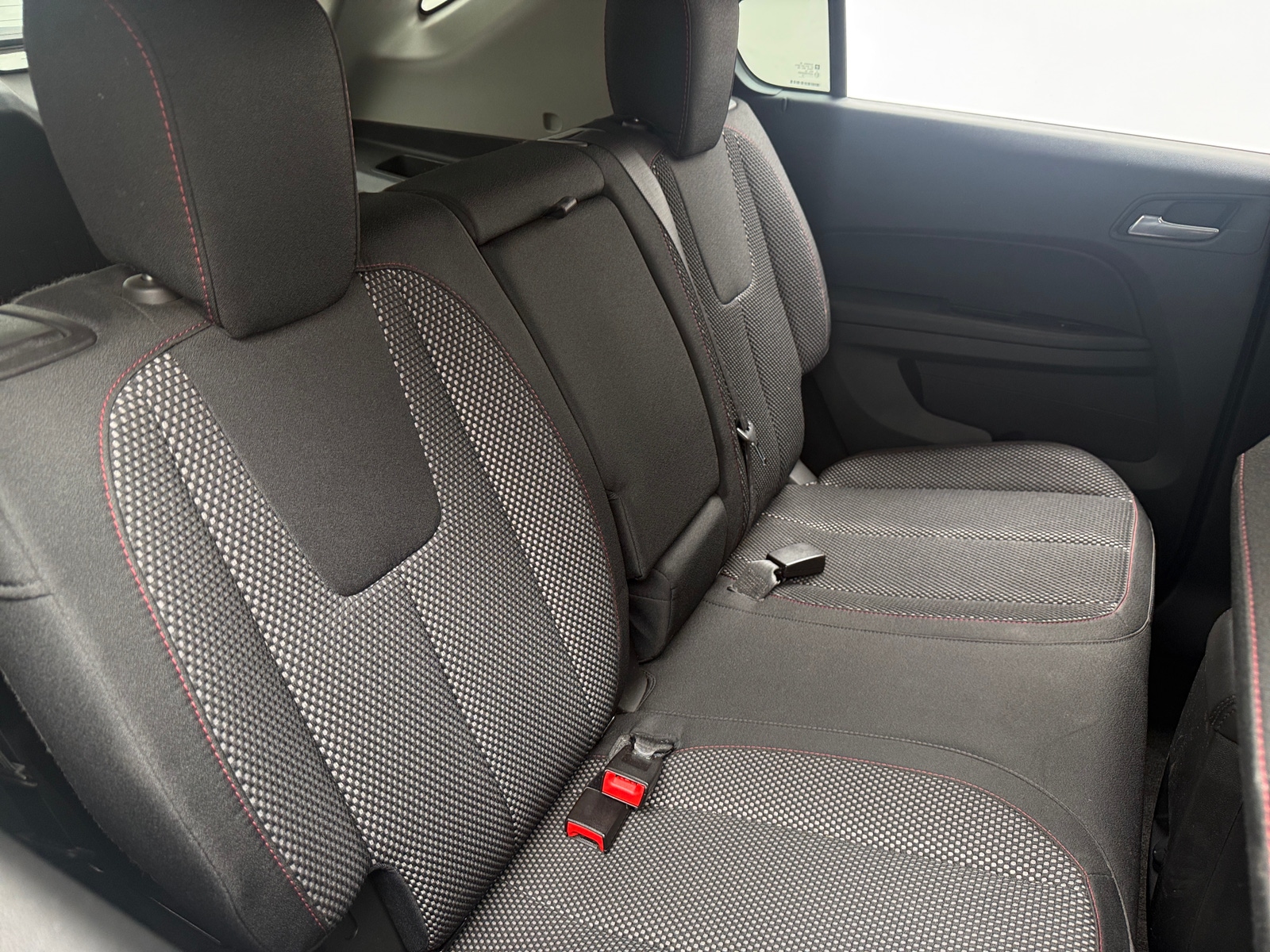 Thumbnail: 2016 Chevrolet Equinox - 6