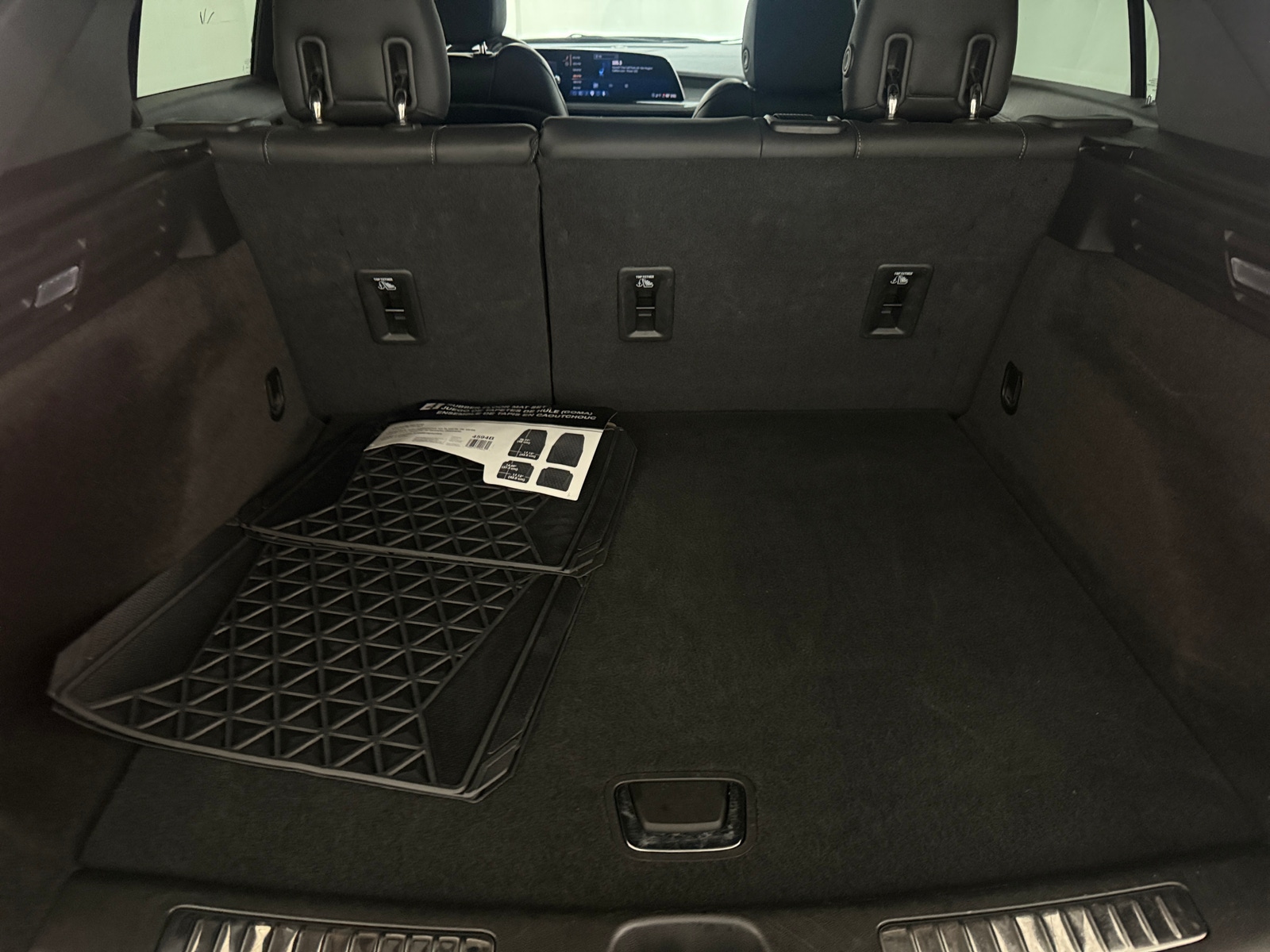Thumbnail: 2025 Cadillac XT4 - 6