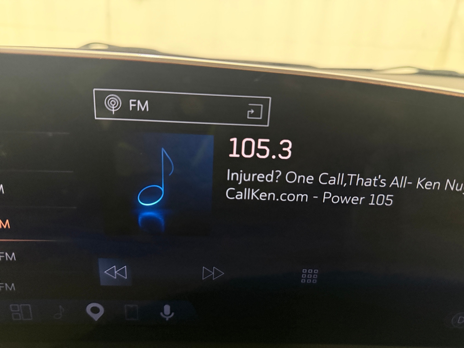 Thumbnail: 2025 Cadillac XT4 - 3