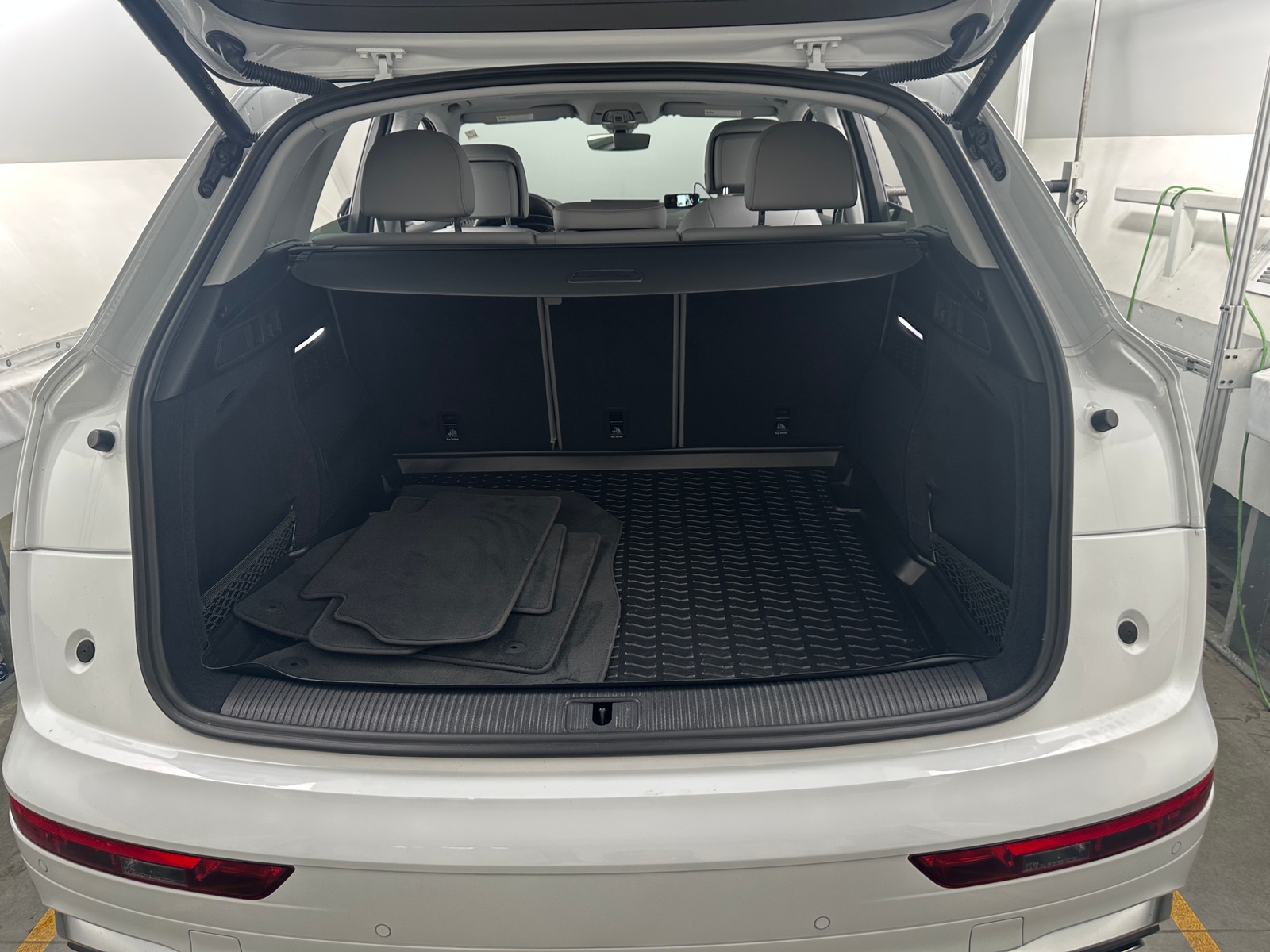 Thumbnail: 2023 Audi Q5 - 6