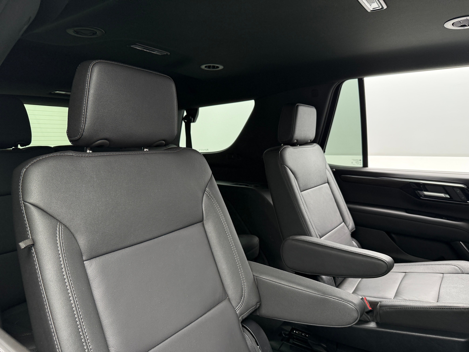 Thumbnail: 2026 Chevrolet Tahoe - 5