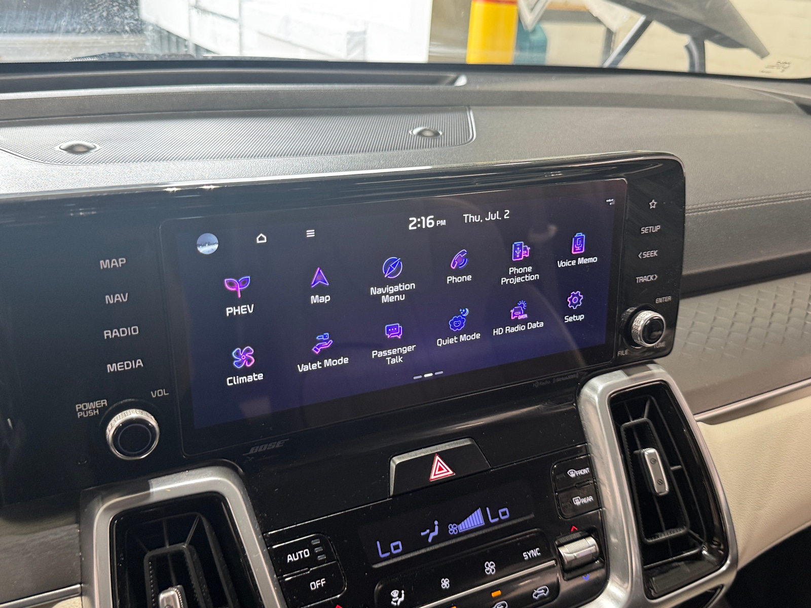 Thumbnail: 2023 Kia Sorento - 3