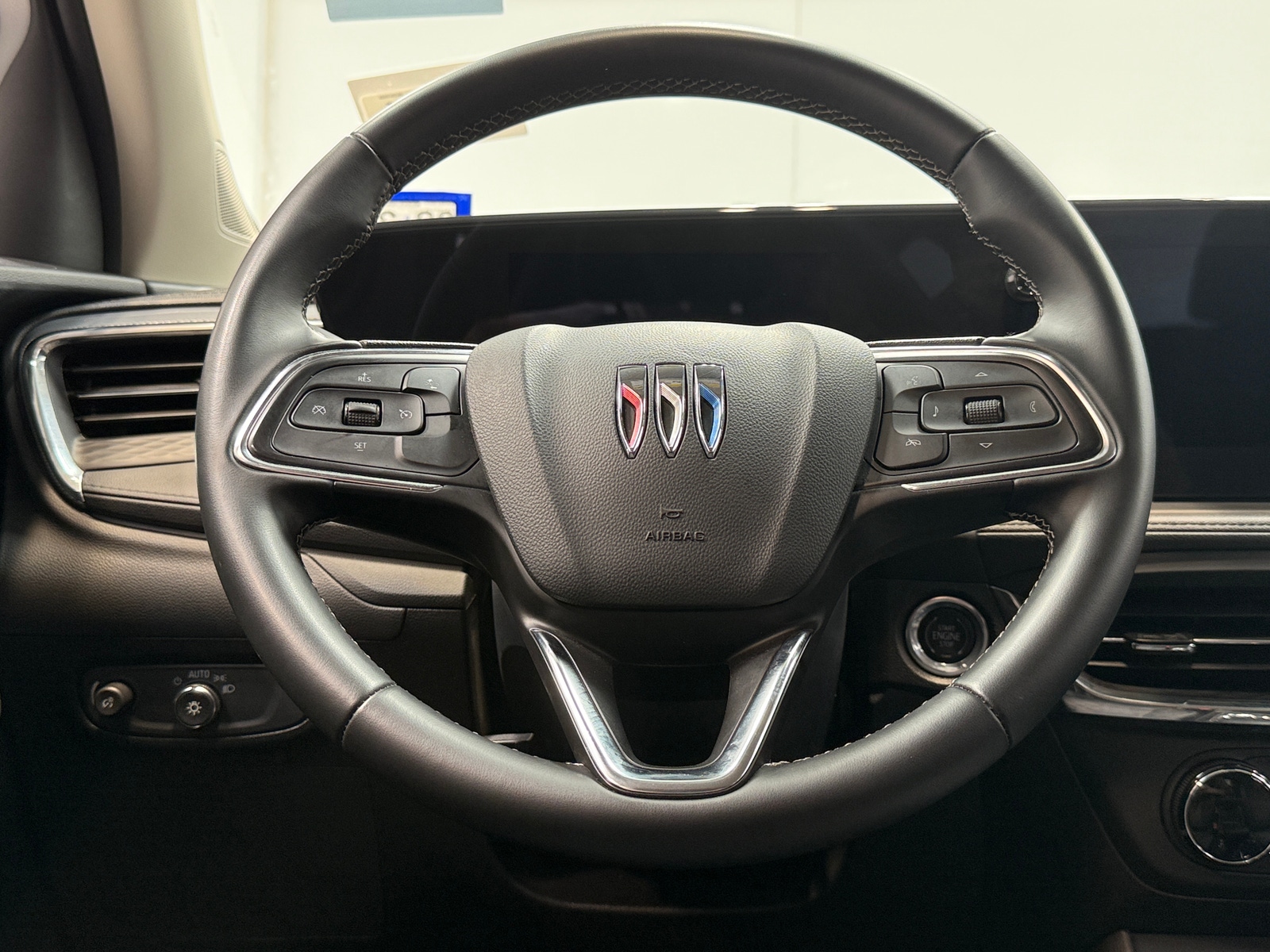 Thumbnail: 2025 Buick Encore GX - 4