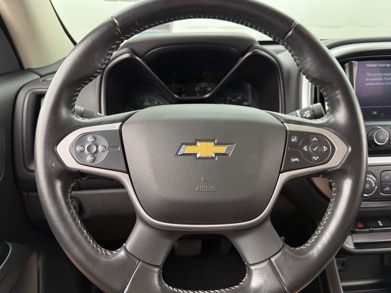 Thumbnail: 2022 Chevrolet Colorado - 5