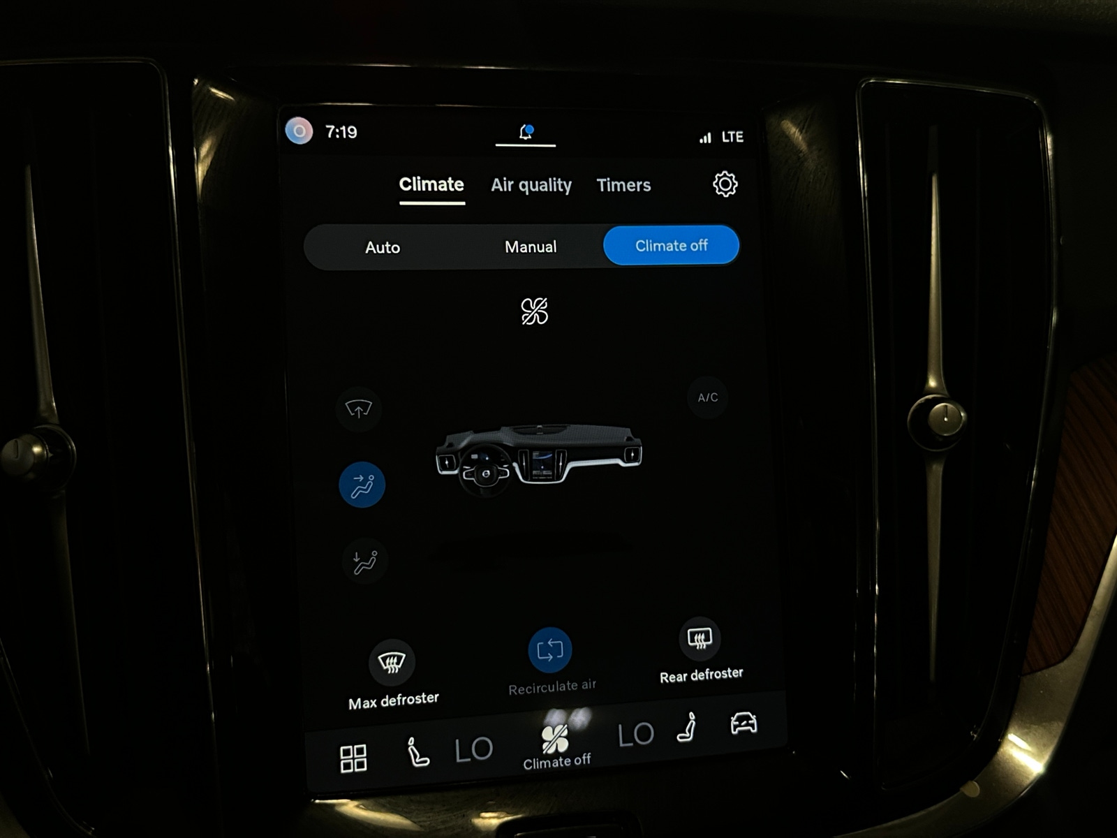 Thumbnail: 2024 Volvo S60 - 3