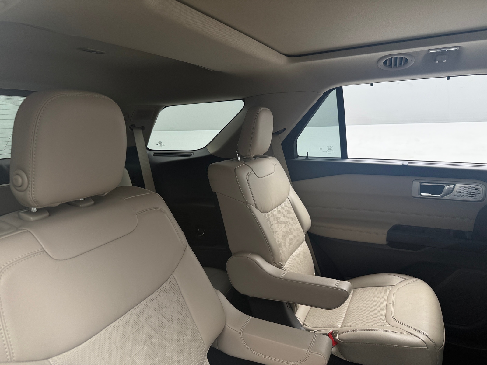 Thumbnail: 2020 Ford Explorer - 5
