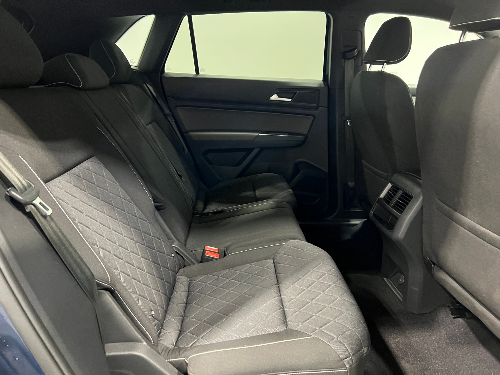 Thumbnail: 2021 Volkswagen Atlas - 6