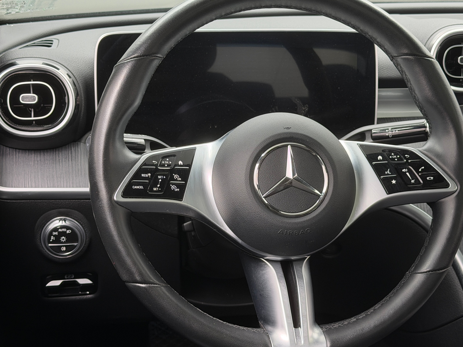 Thumbnail: 2025 Mercedes-Benz C-Class - 4