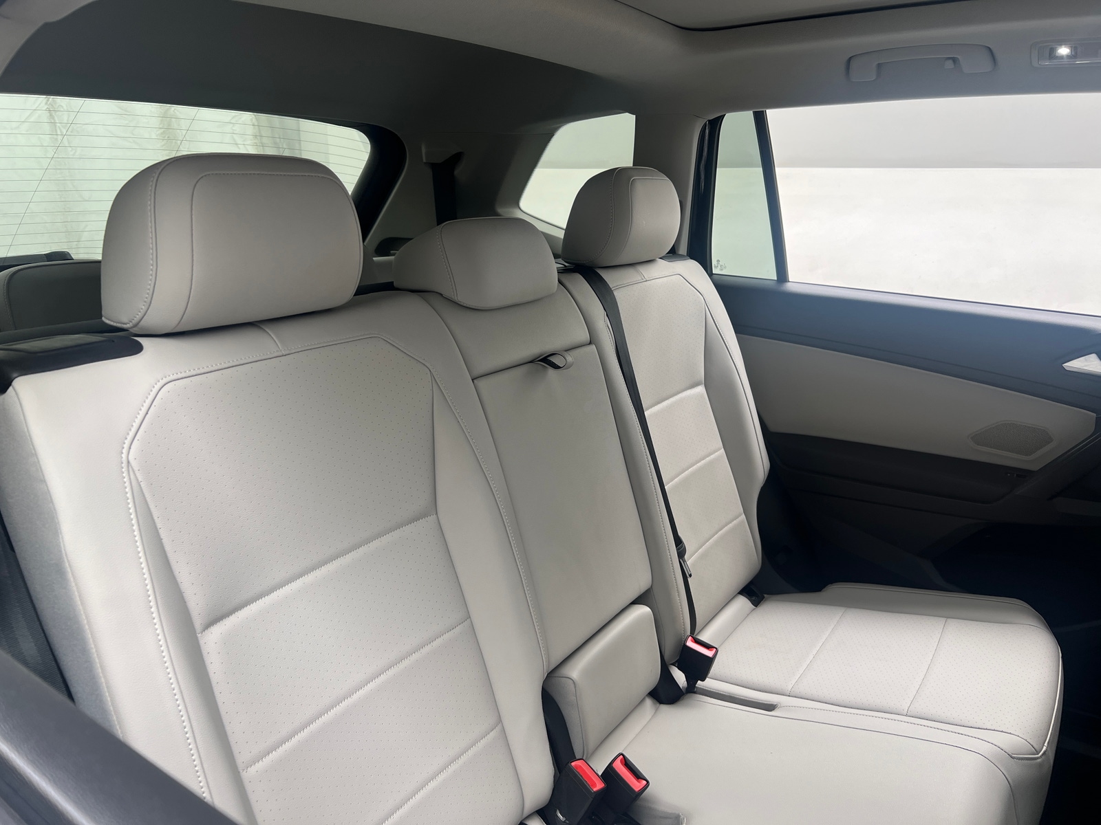 Thumbnail: 2021 Volkswagen Tiguan - 5