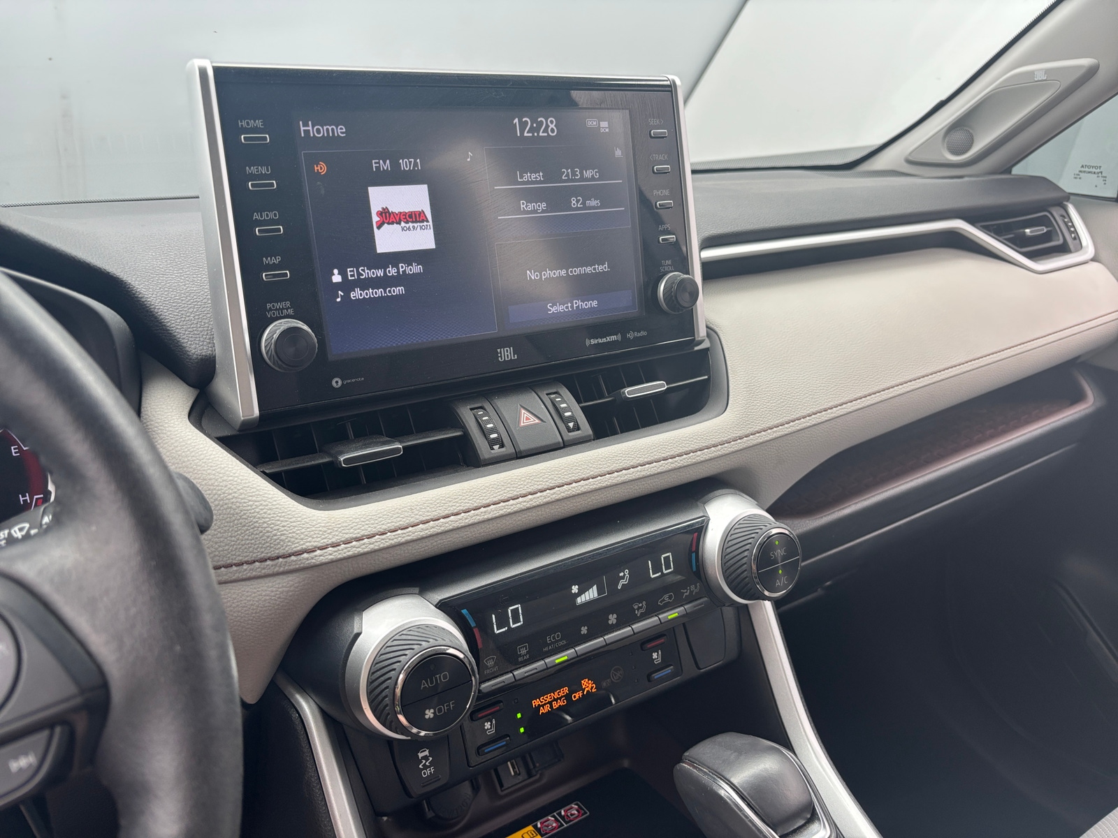 Thumbnail: 2022 Toyota RAV4 - 3