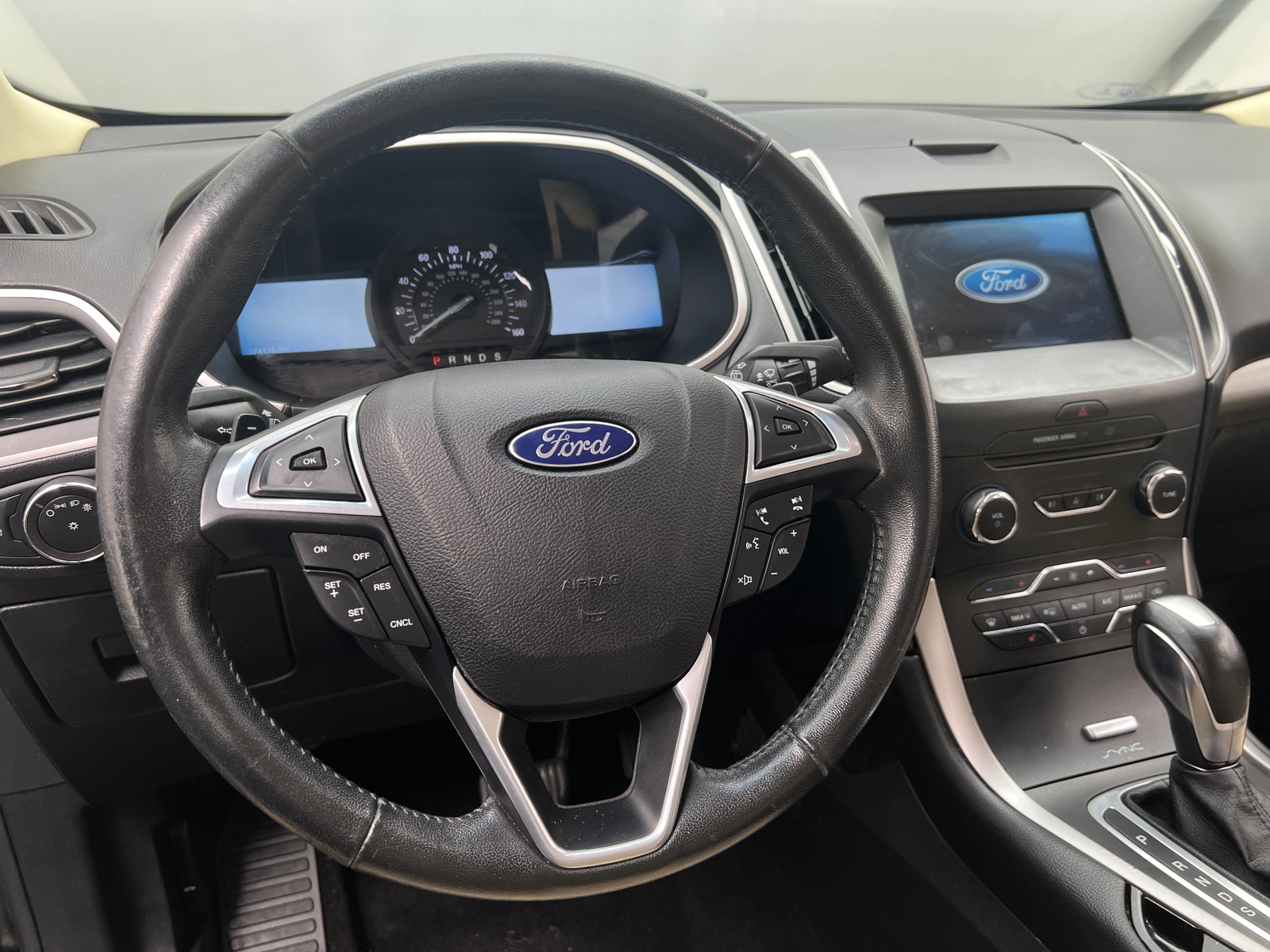 Thumbnail: 2017 Ford Edge - 5