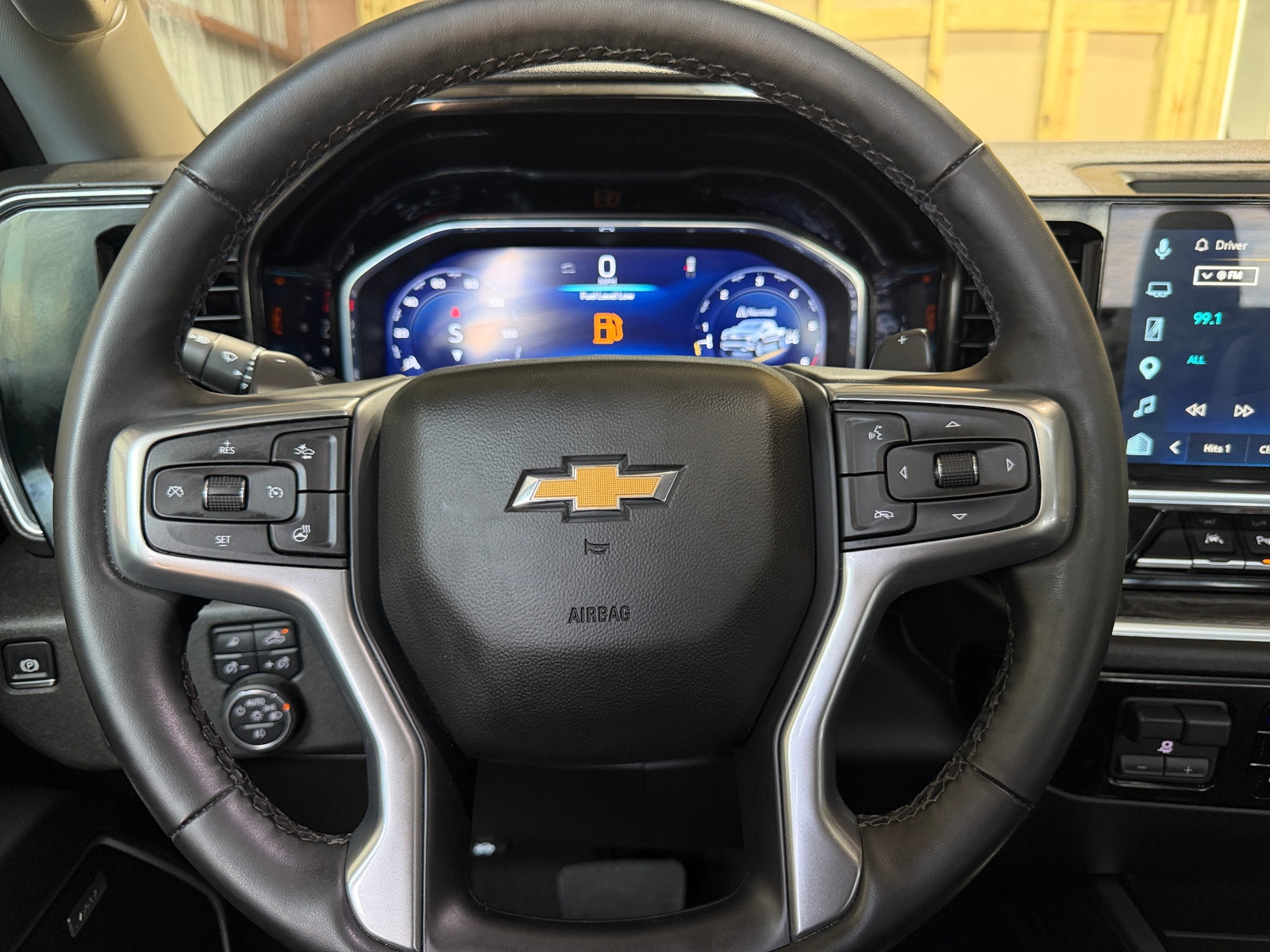 Thumbnail: 2025 Chevrolet Silverado 1500 - 4