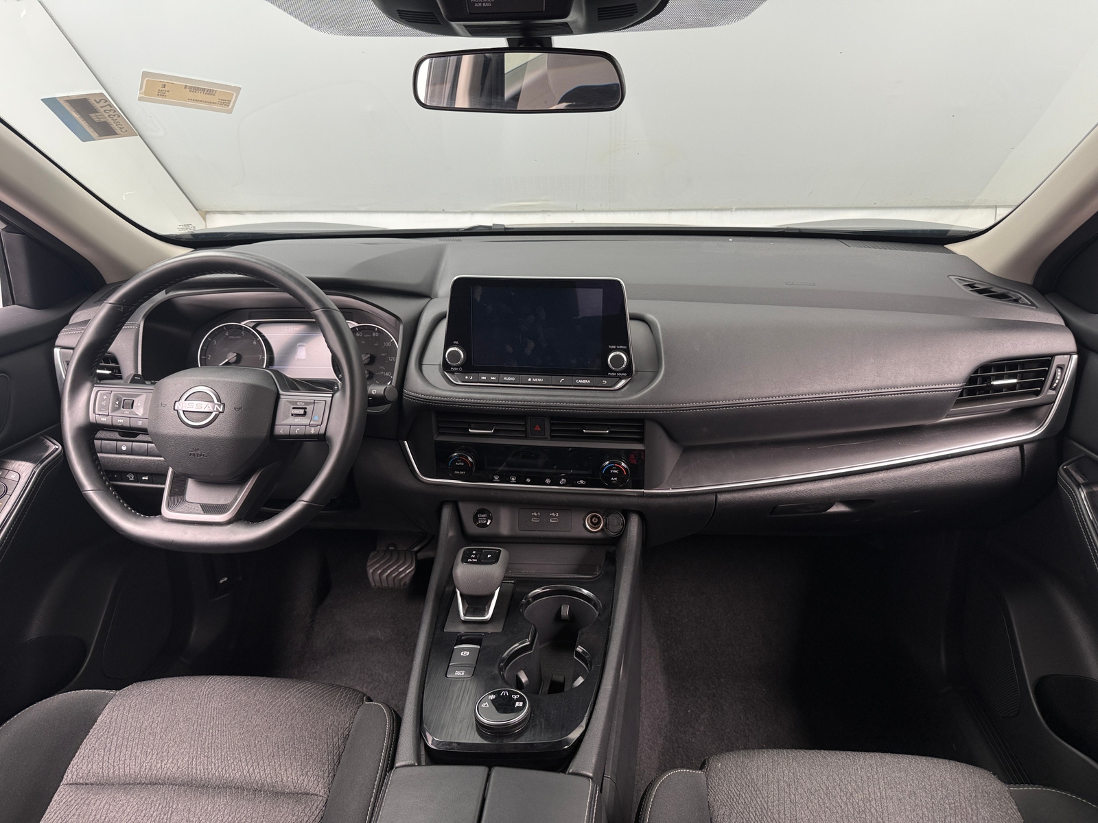 Thumbnail: 2025 Nissan Rogue - 3