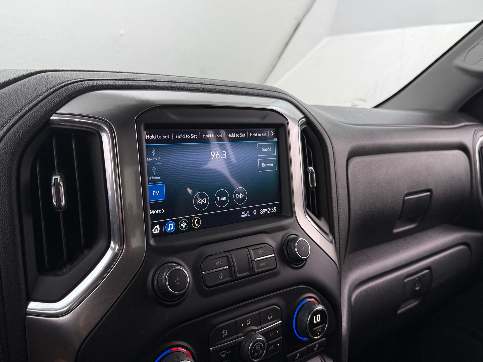 Thumbnail: 2021 Chevrolet Silverado 1500 - 4