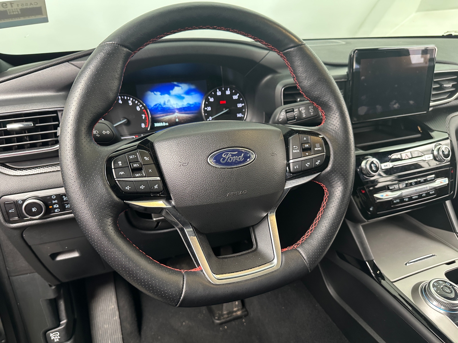 Thumbnail: 2023 Ford Explorer - 4