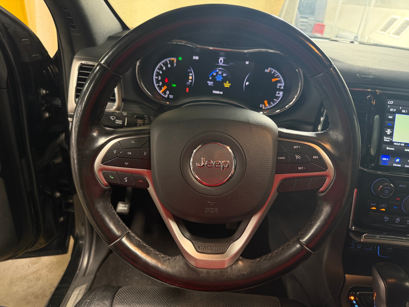 Thumbnail: 2020 Jeep Grand Cherokee - 4