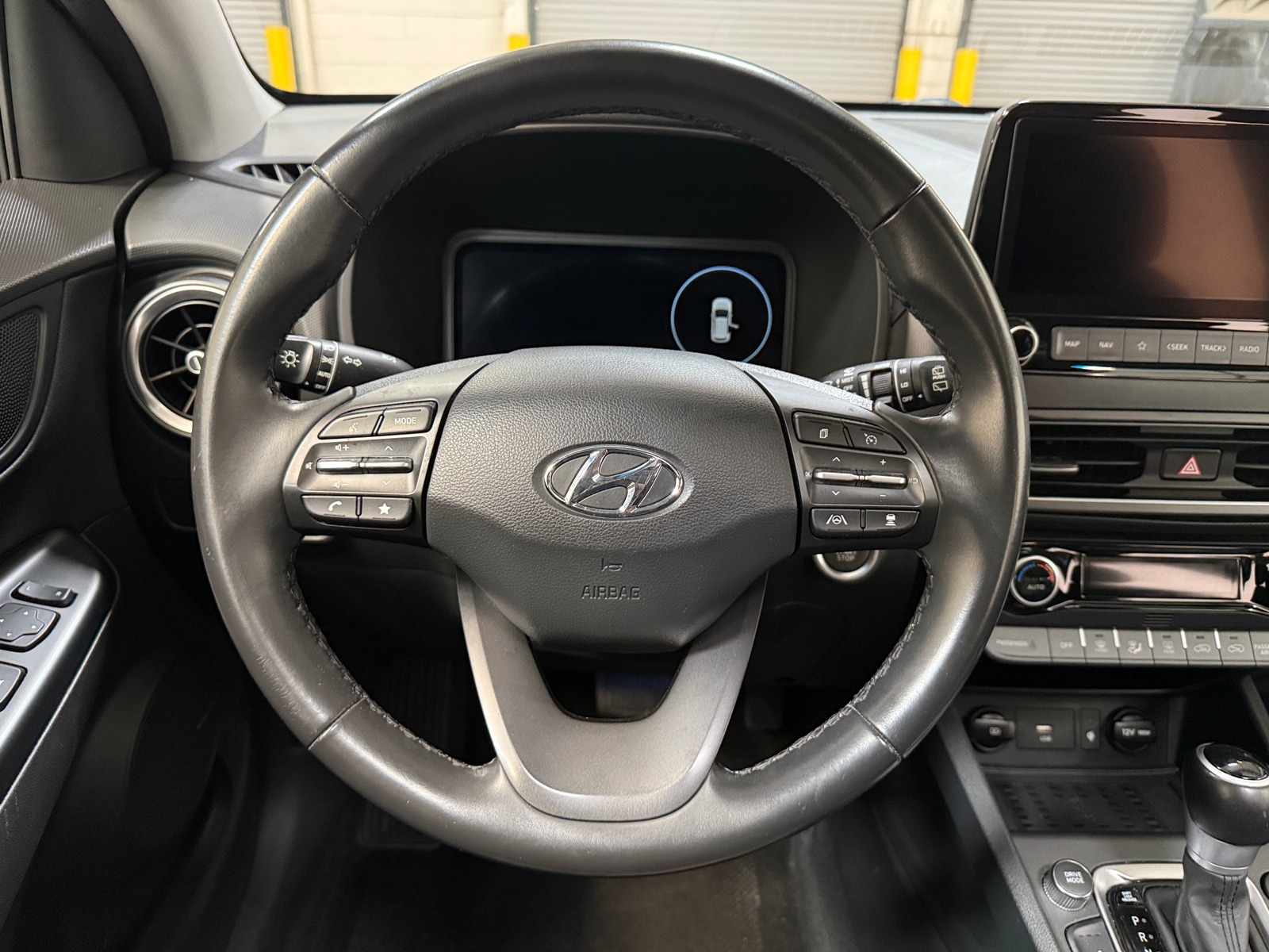 Thumbnail: 2022 Hyundai Kona - 4