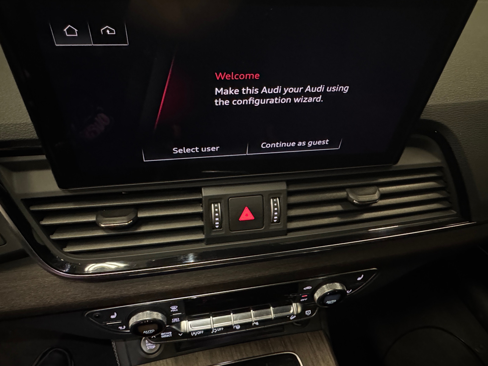 Thumbnail: 2023 Audi Q5 - 3