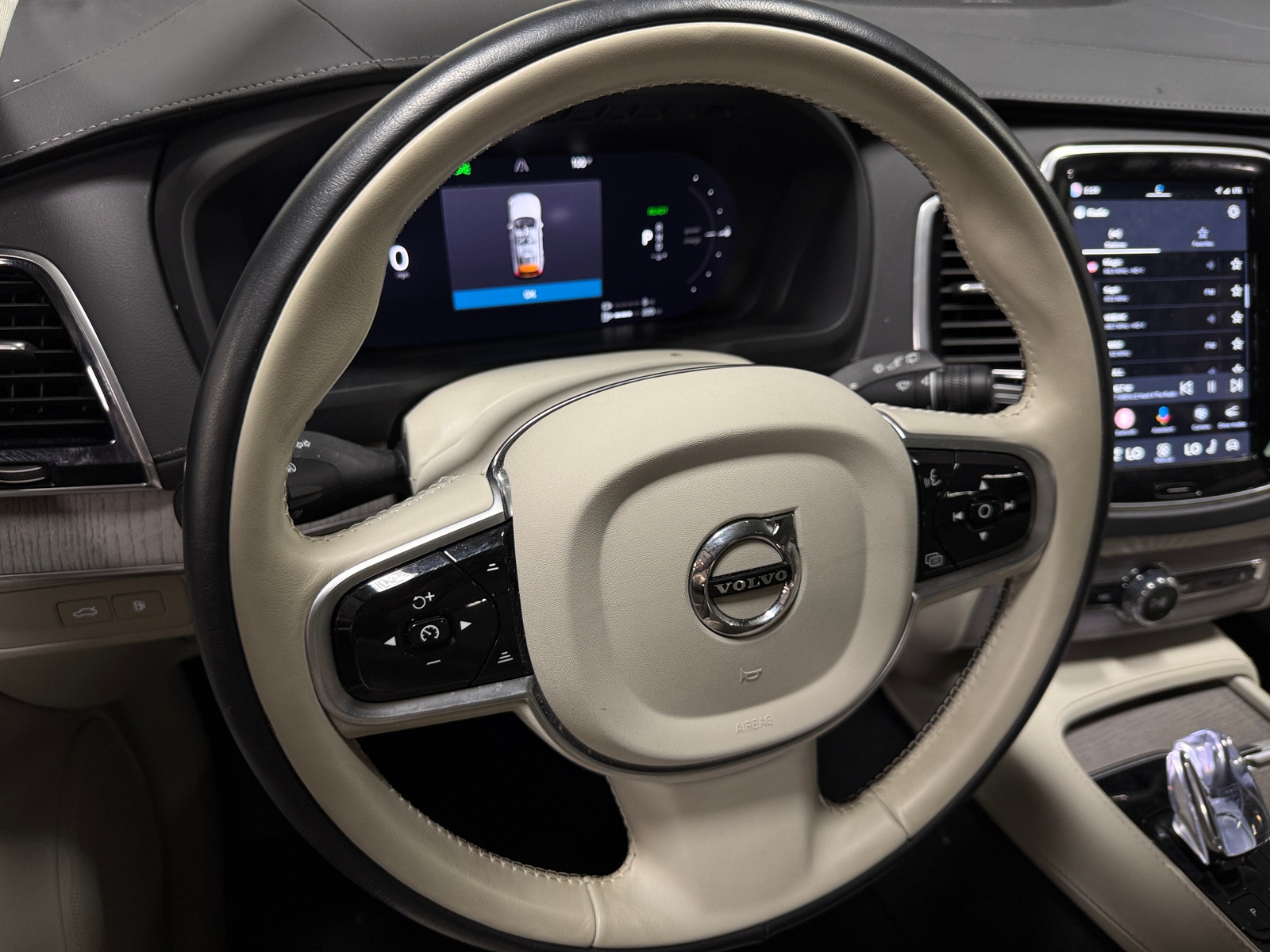 Thumbnail: 2025 Volvo XC90 - 4