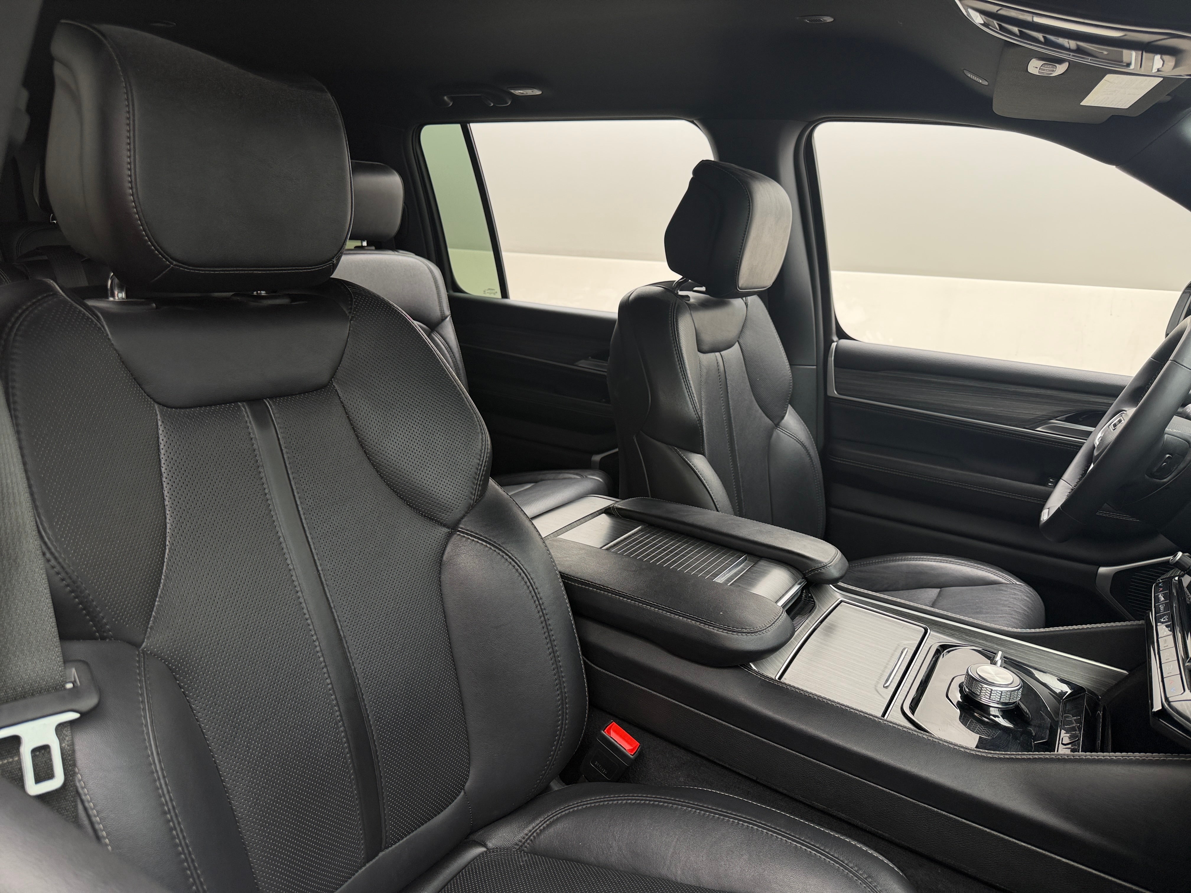 2024 Jeep Wagoneer L