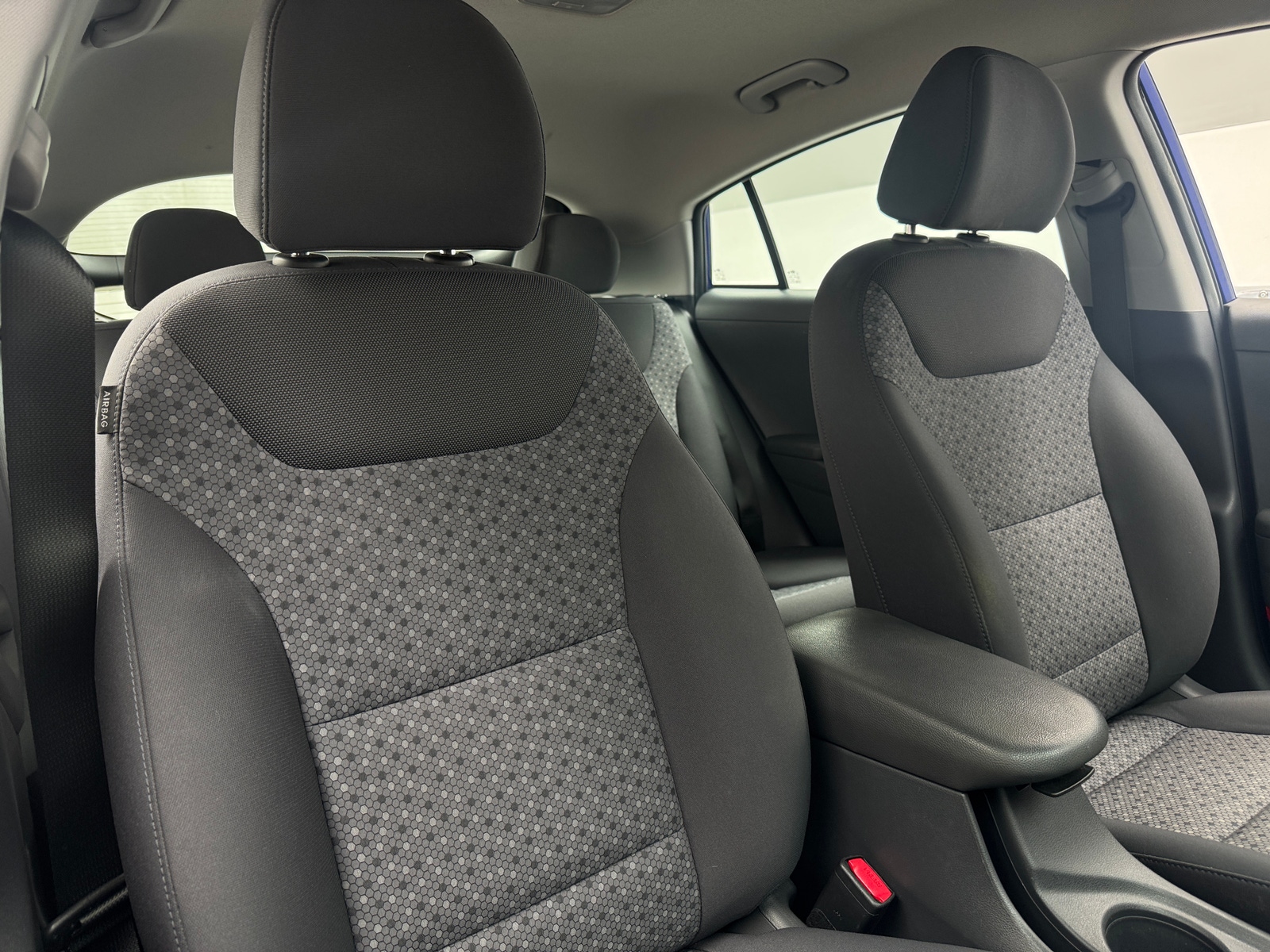 Thumbnail: 2019 Hyundai Ioniq - 2