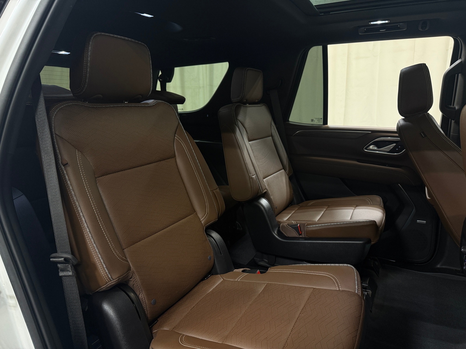 Thumbnail: 2022 Chevrolet Tahoe - 5