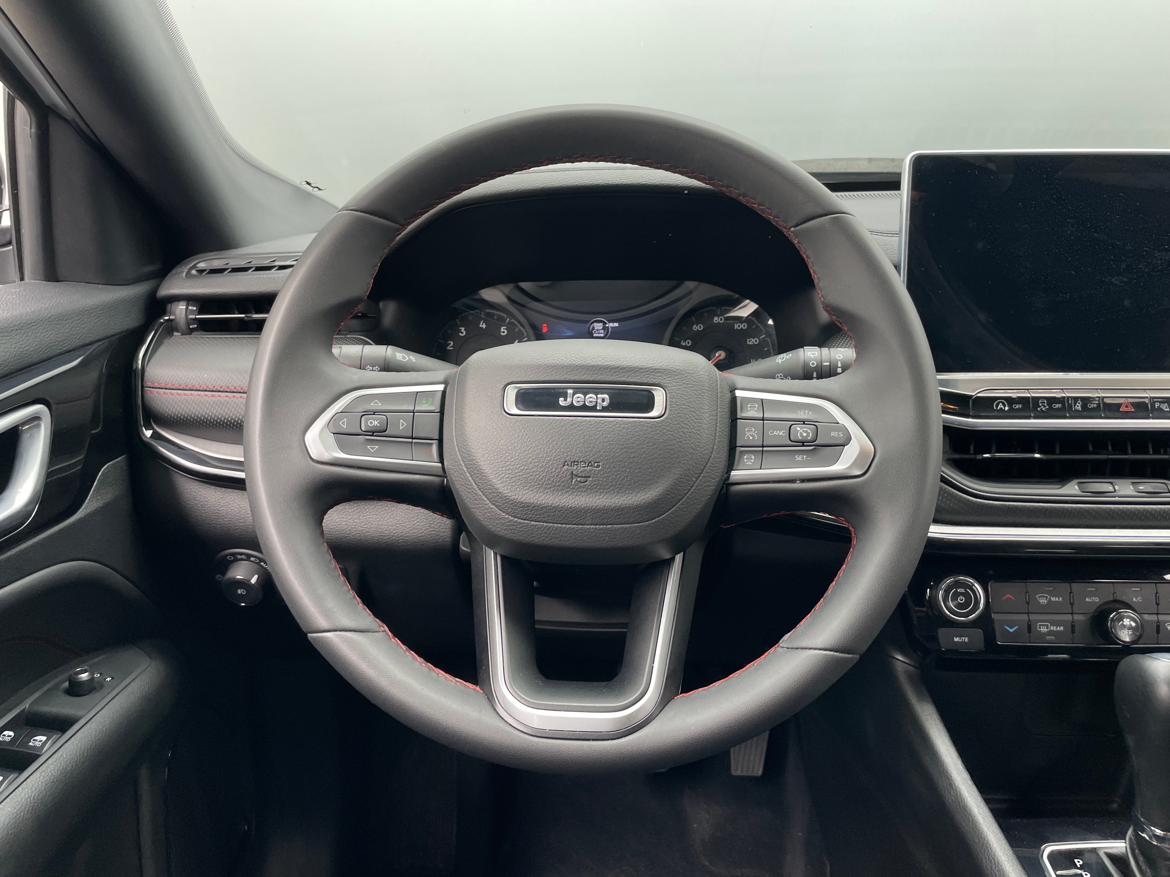 2025 Jeep Compass Trailhawk - Photo 8
