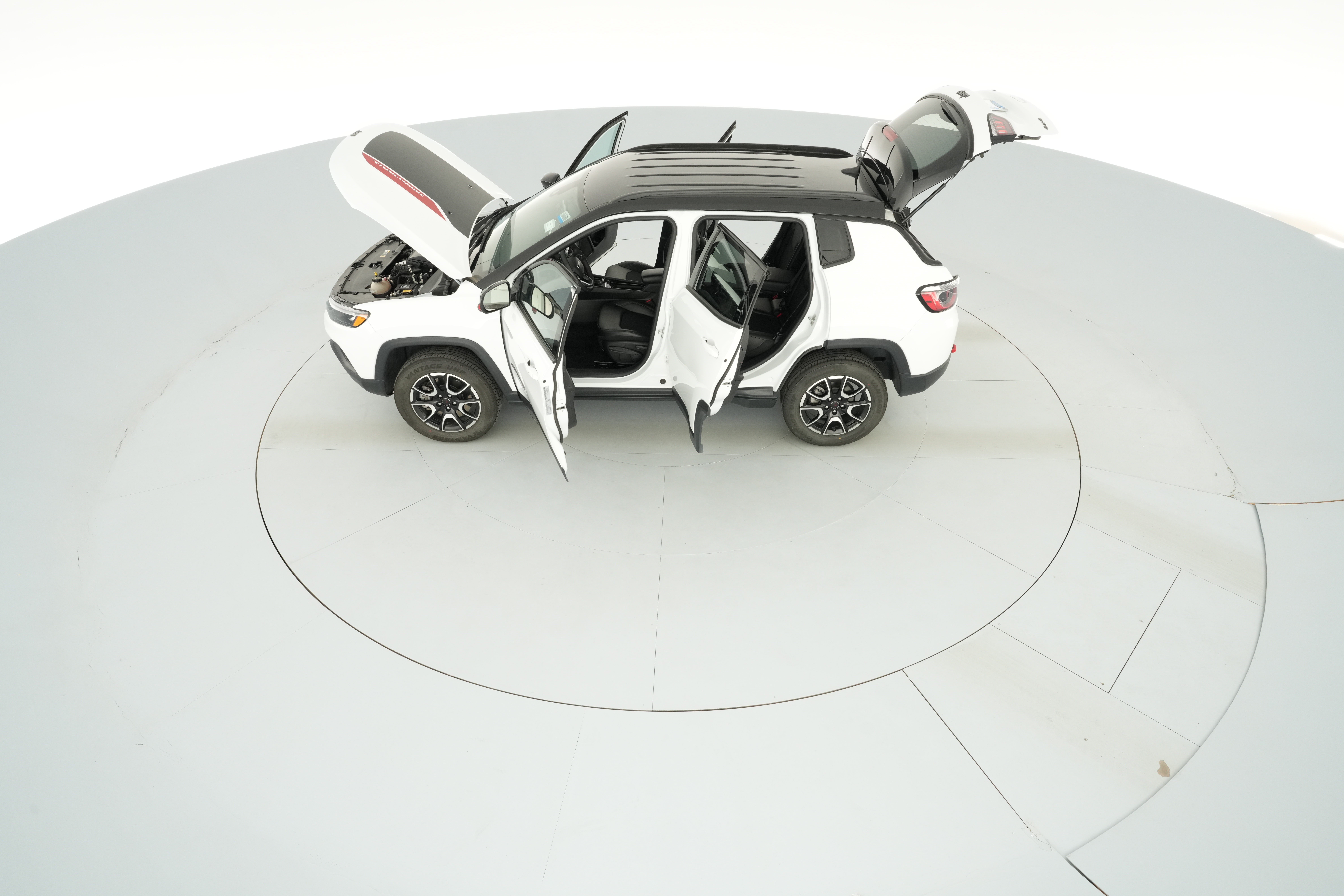 2025 Jeep Compass Trailhawk - Photo 43