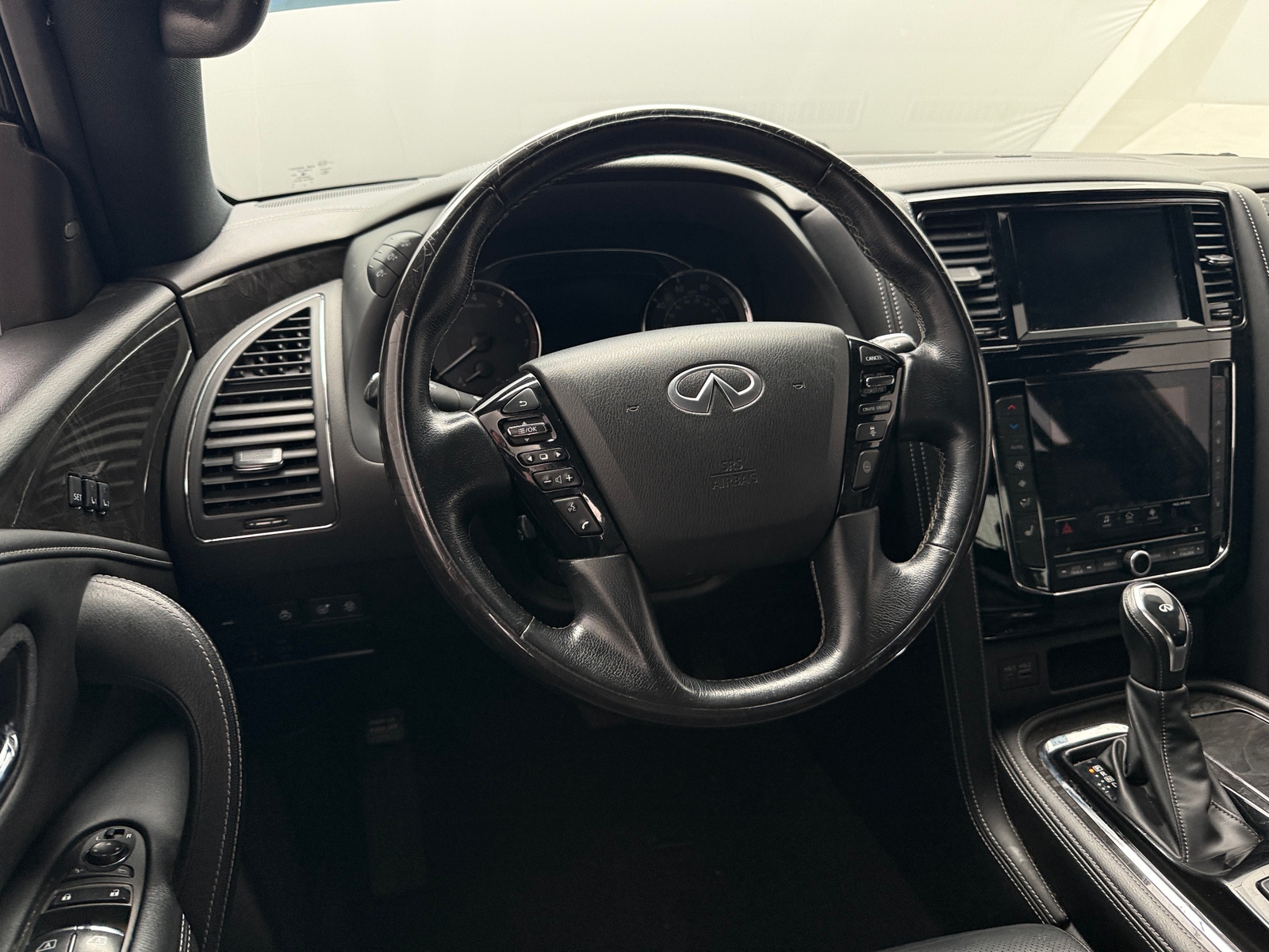 Thumbnail: 2020 INFINITI QX80 - 4
