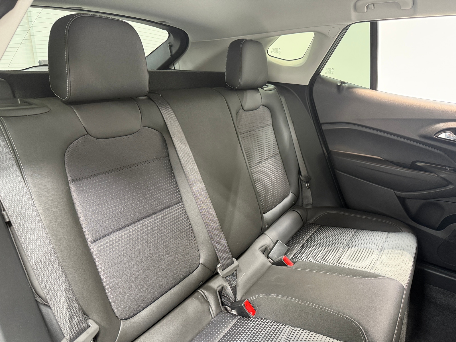 Thumbnail: 2025 Chevrolet Trax - 6