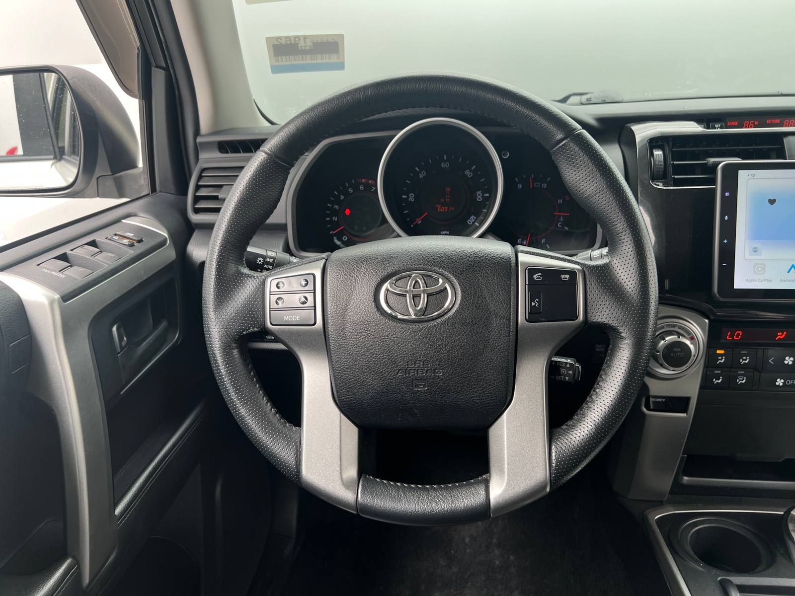 Thumbnail: 2011 Toyota 4Runner - 4