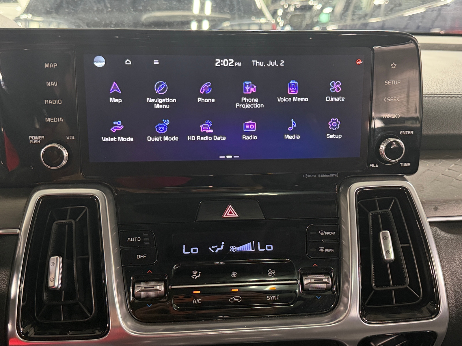 Thumbnail: 2023 Kia Sorento - 3
