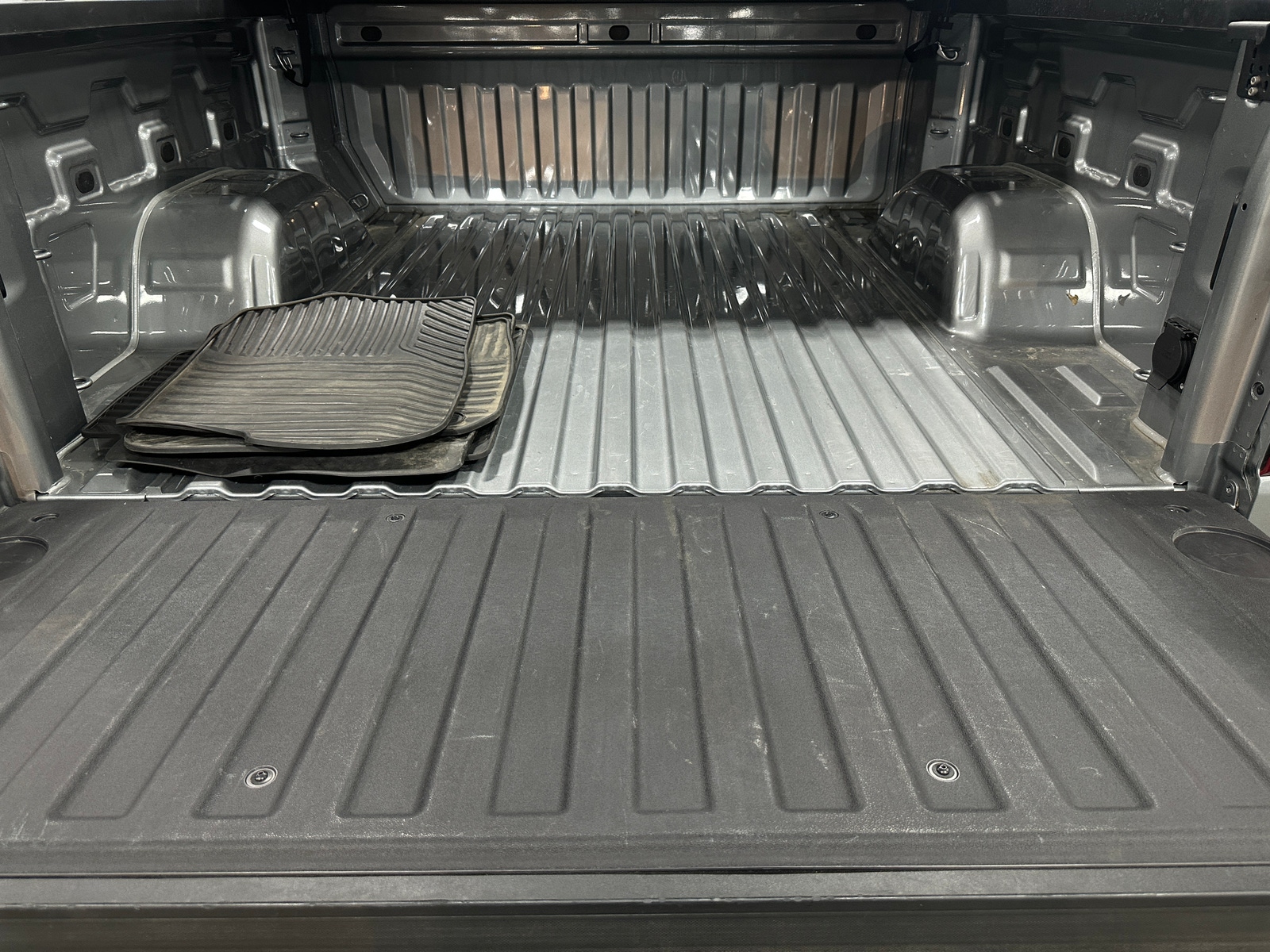 Thumbnail: 2023 Chevrolet Silverado 1500 - 7