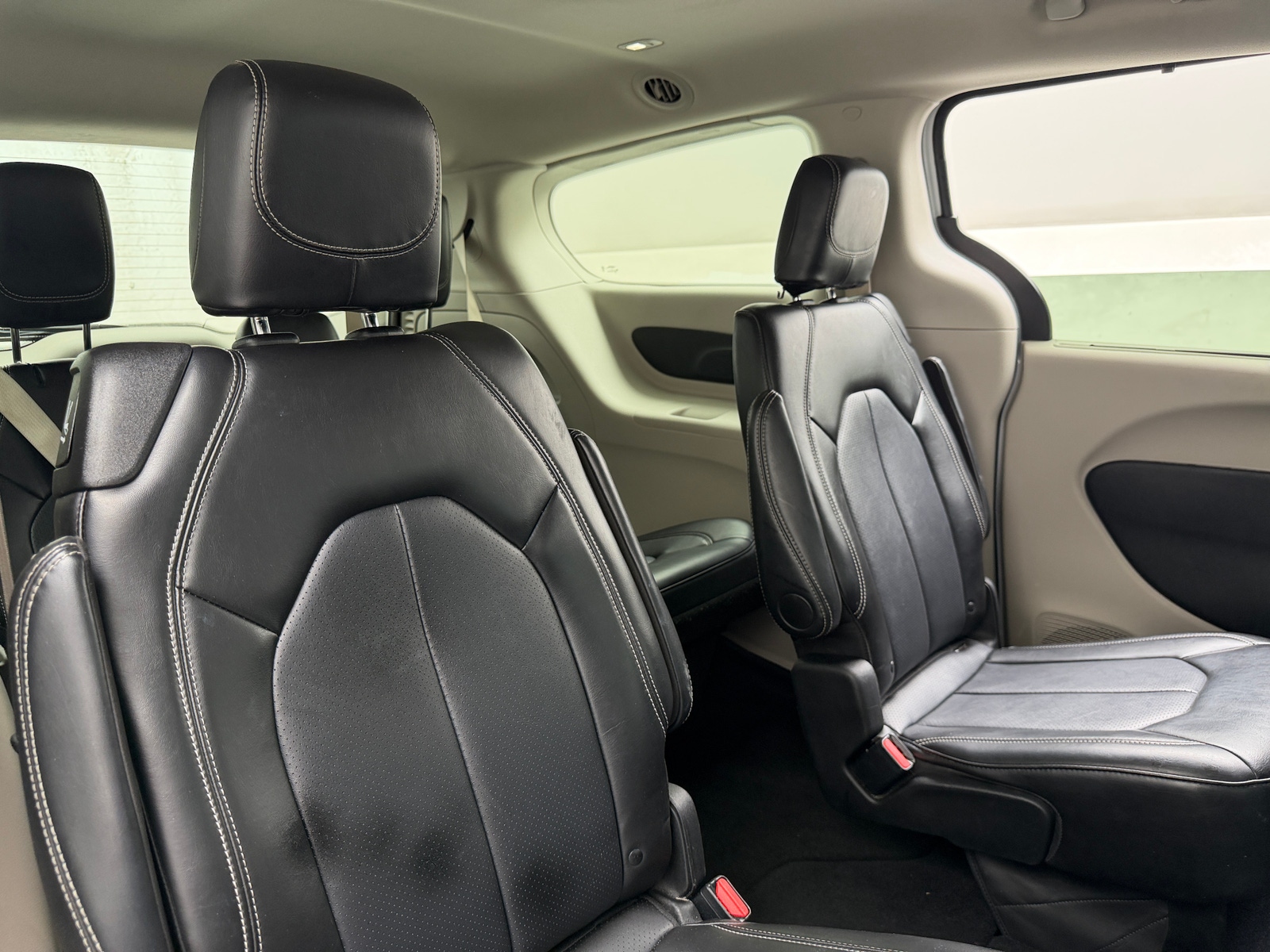 Thumbnail: 2024 Chrysler Pacifica - 5