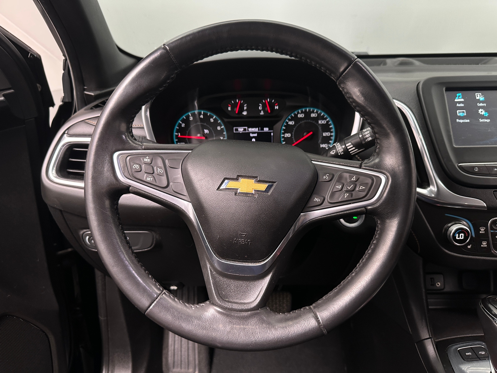 Thumbnail: 2018 Chevrolet Equinox - 5