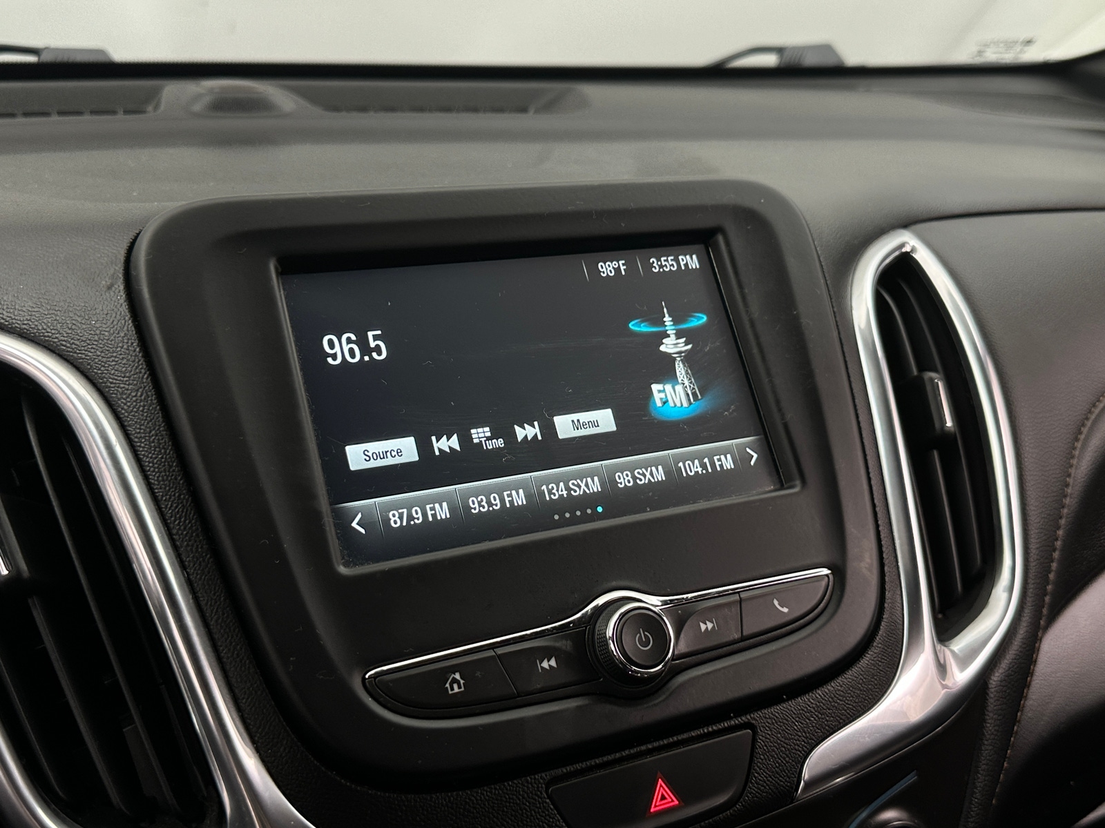 Thumbnail: 2018 Chevrolet Equinox - 4