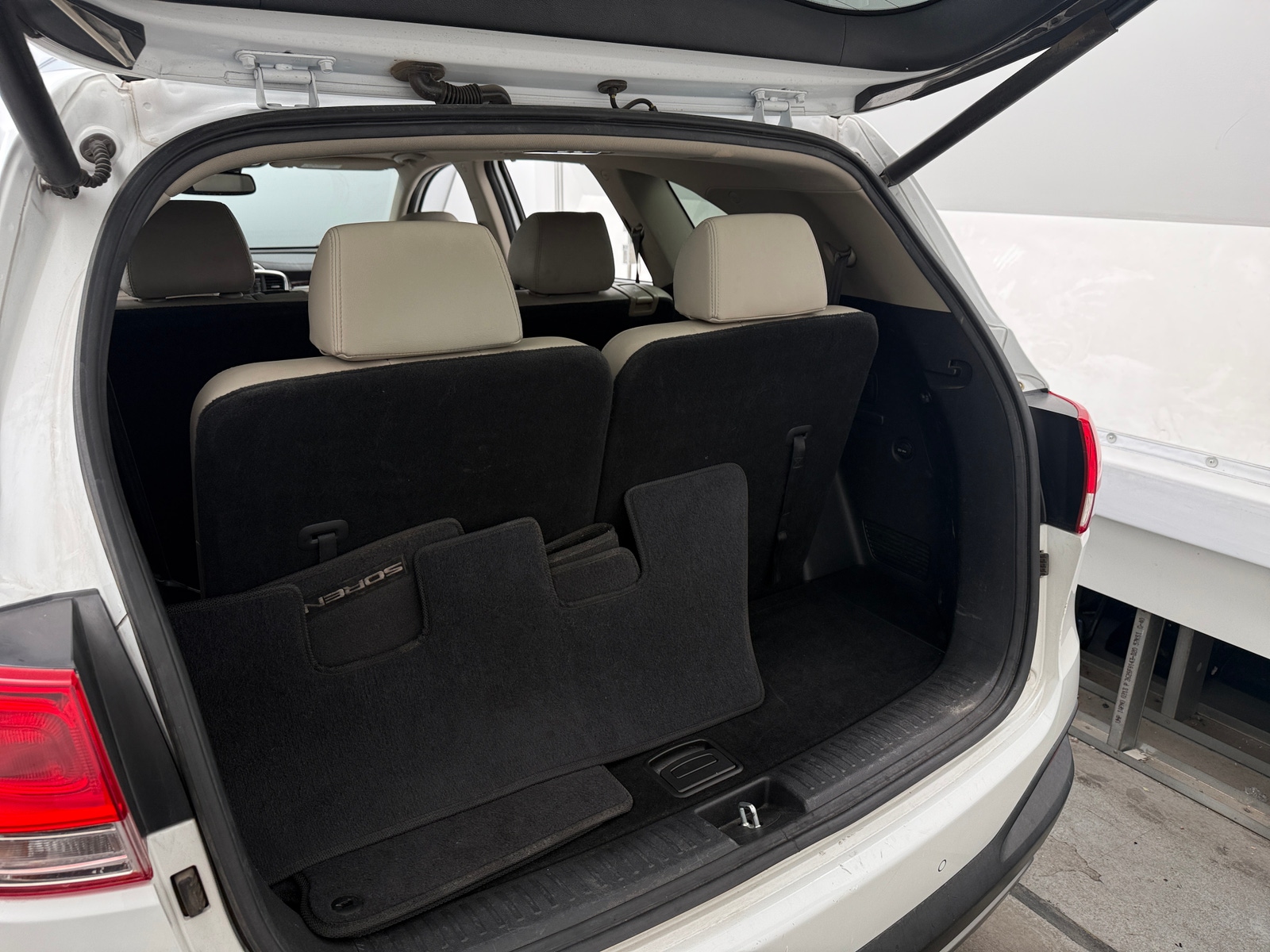 Thumbnail: 2018 Kia Sorento - 6