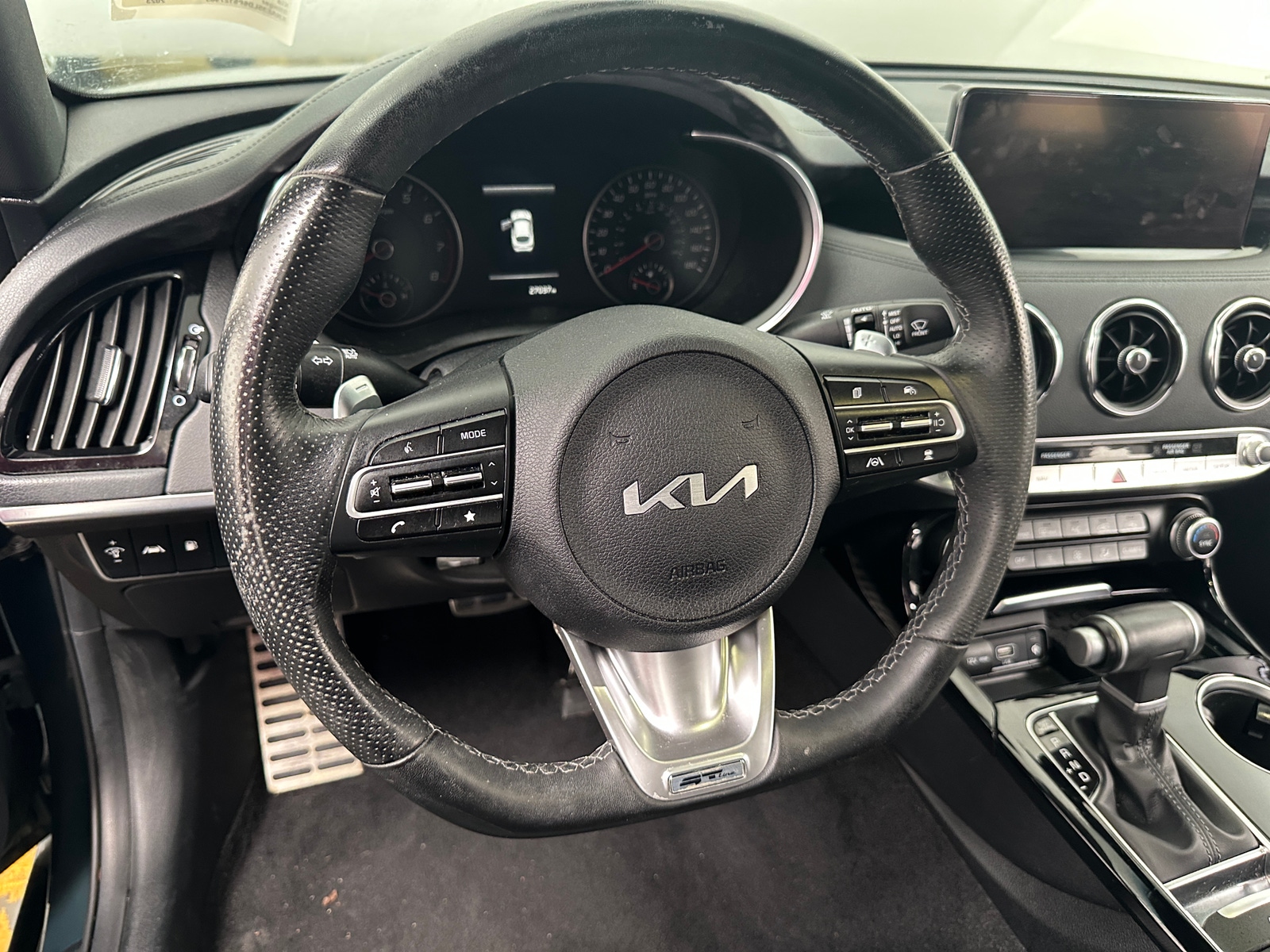 Thumbnail: 2023 Kia Stinger - 4