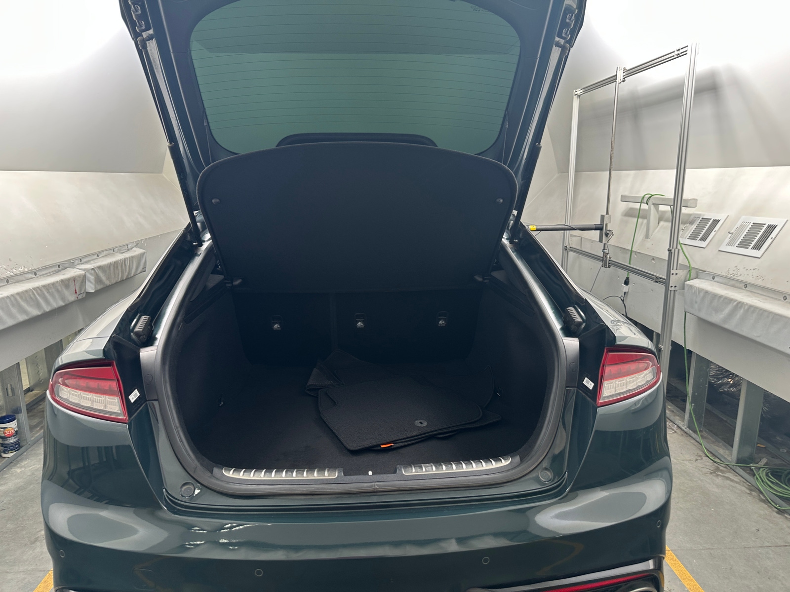 Thumbnail: 2023 Kia Stinger - 6