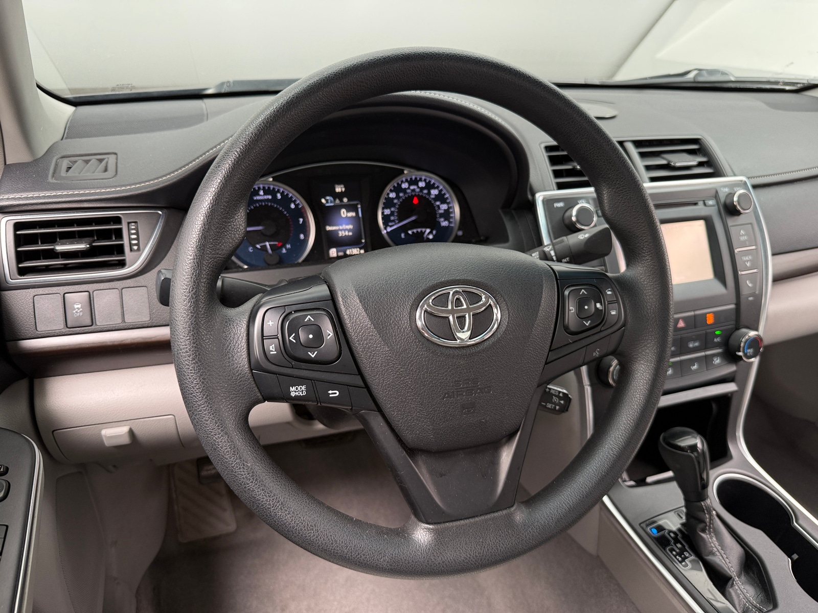 Thumbnail: 2016 Toyota Camry - 5