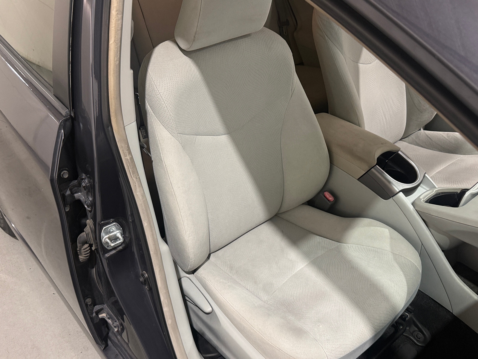 Thumbnail: 2015 Toyota Prius - 2