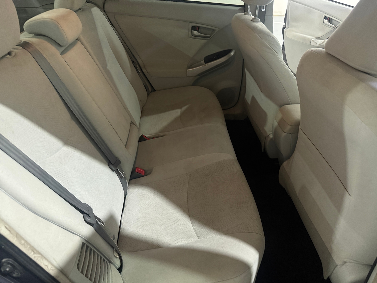Thumbnail: 2015 Toyota Prius - 6