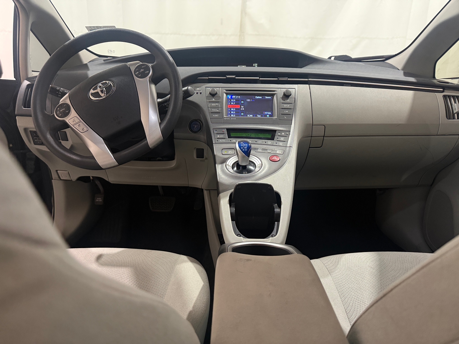 Thumbnail: 2015 Toyota Prius - 3