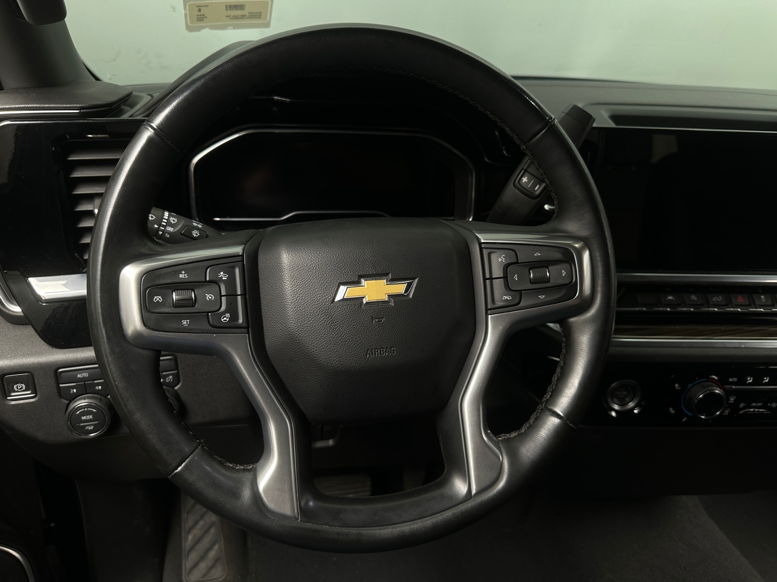 Thumbnail: 2024 Chevrolet Silverado 1500 - 5