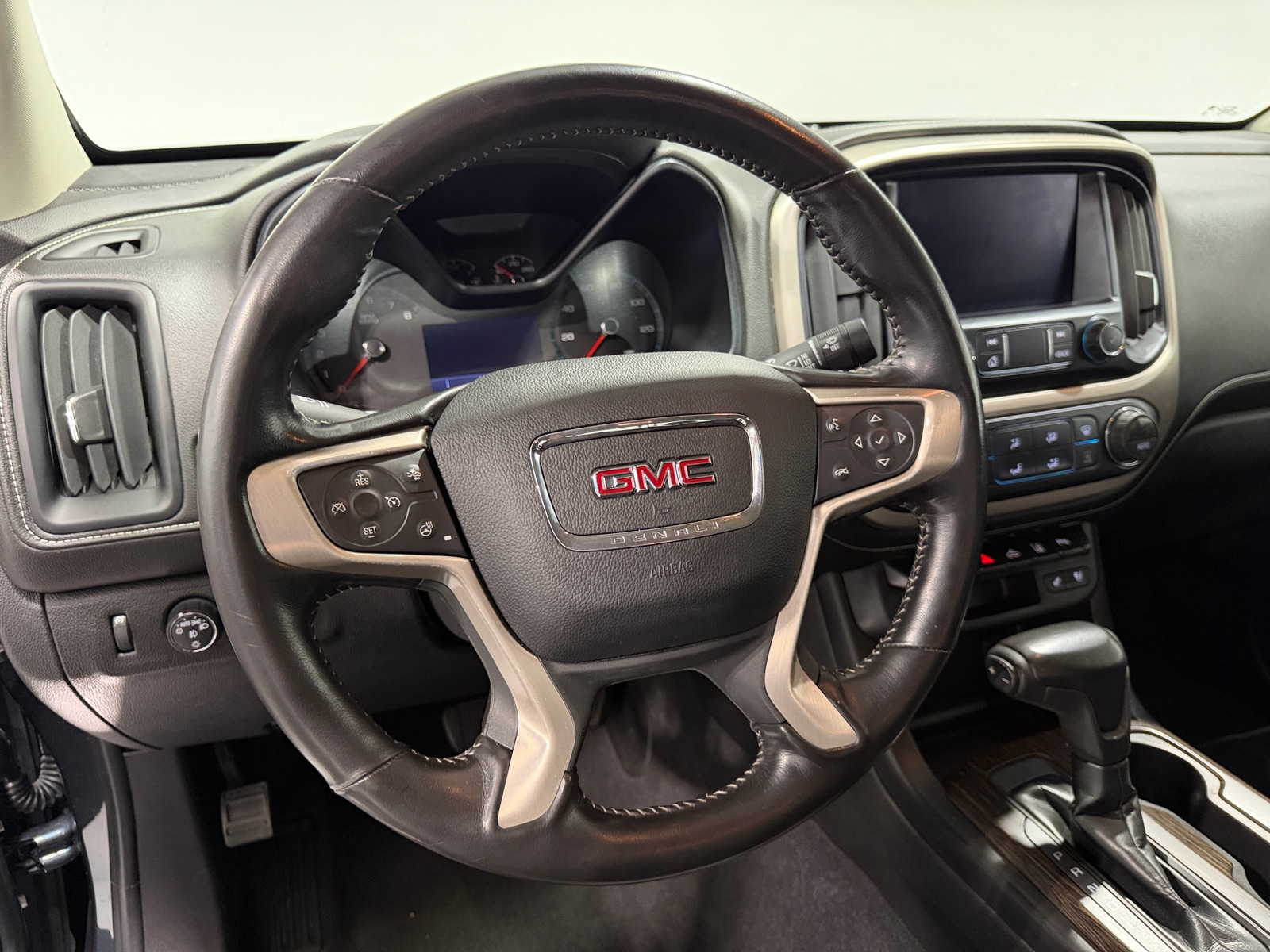 Thumbnail: 2019 GMC Canyon - 4