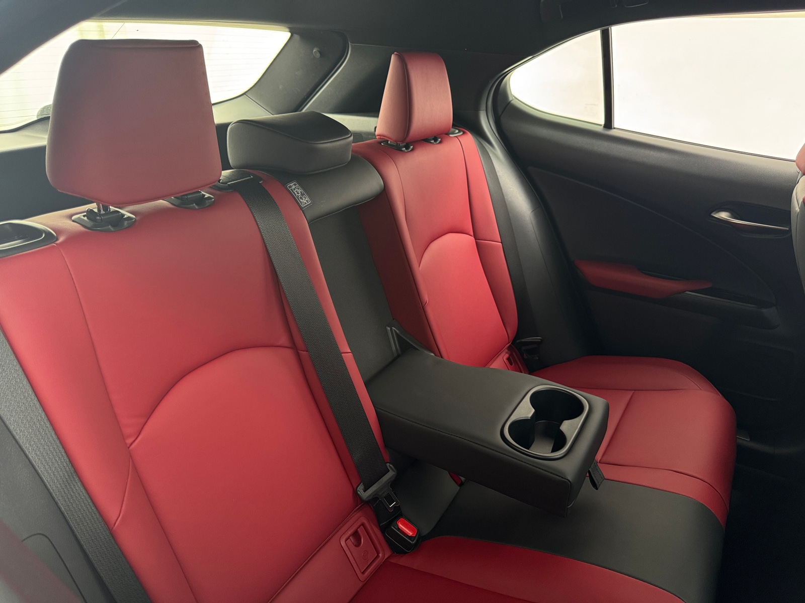Thumbnail: 2019 Lexus UX - 5